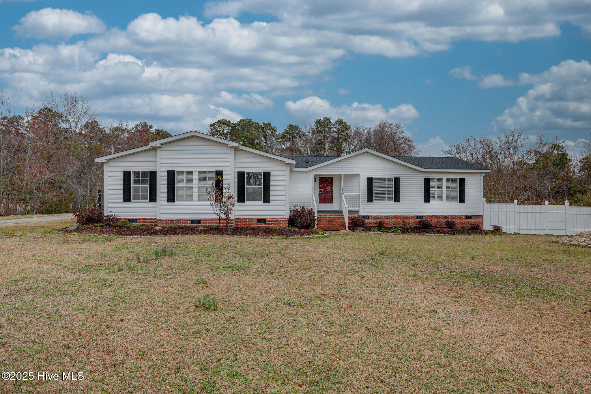 711 Soles Road Property Photo