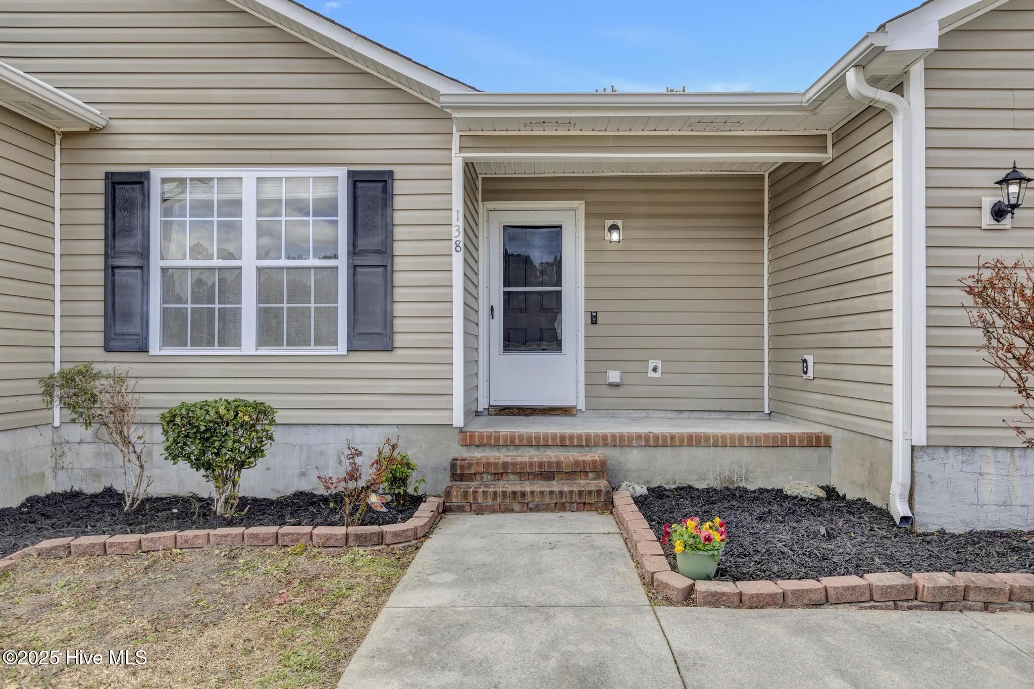 138 Acorn Way Property Photo 3