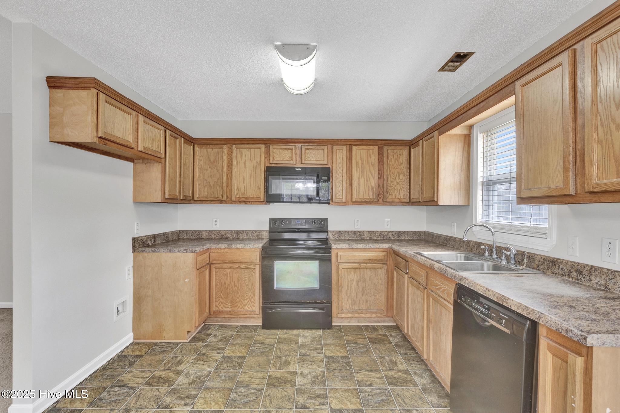 138 Acorn Way Property Photo 8