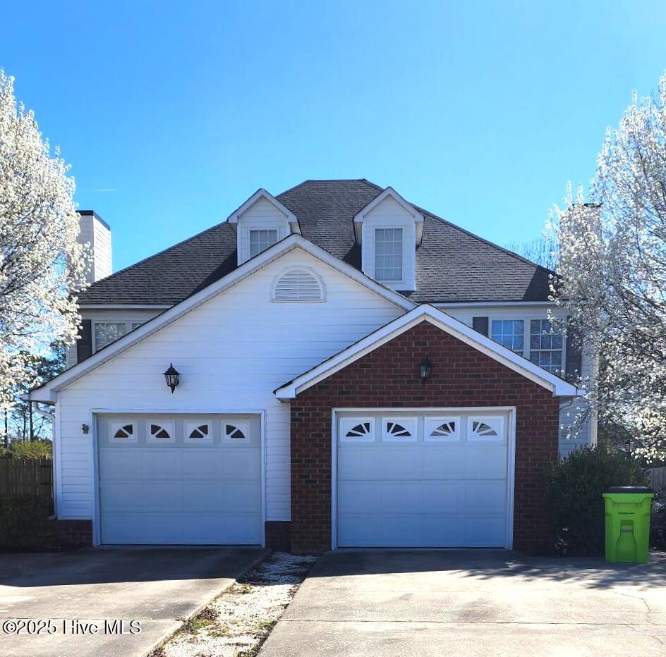 3033 Edward Court B Property Photo