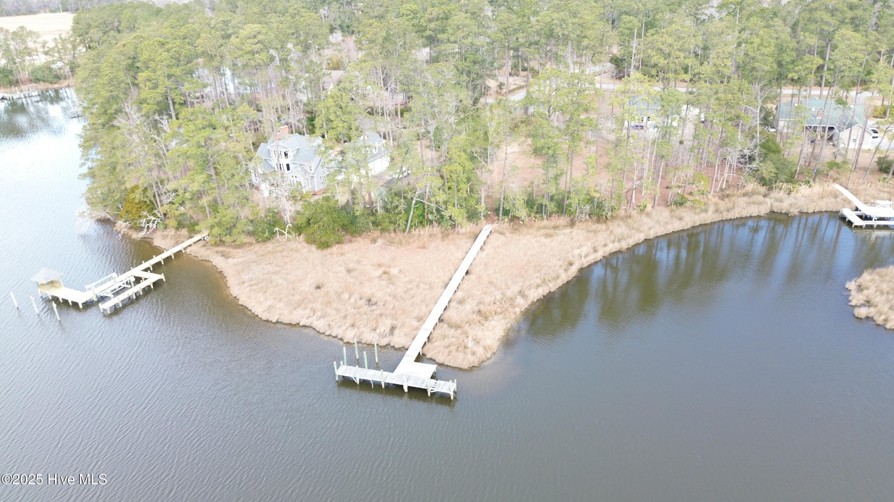 252 Jonaquins Drive Property Photo 16