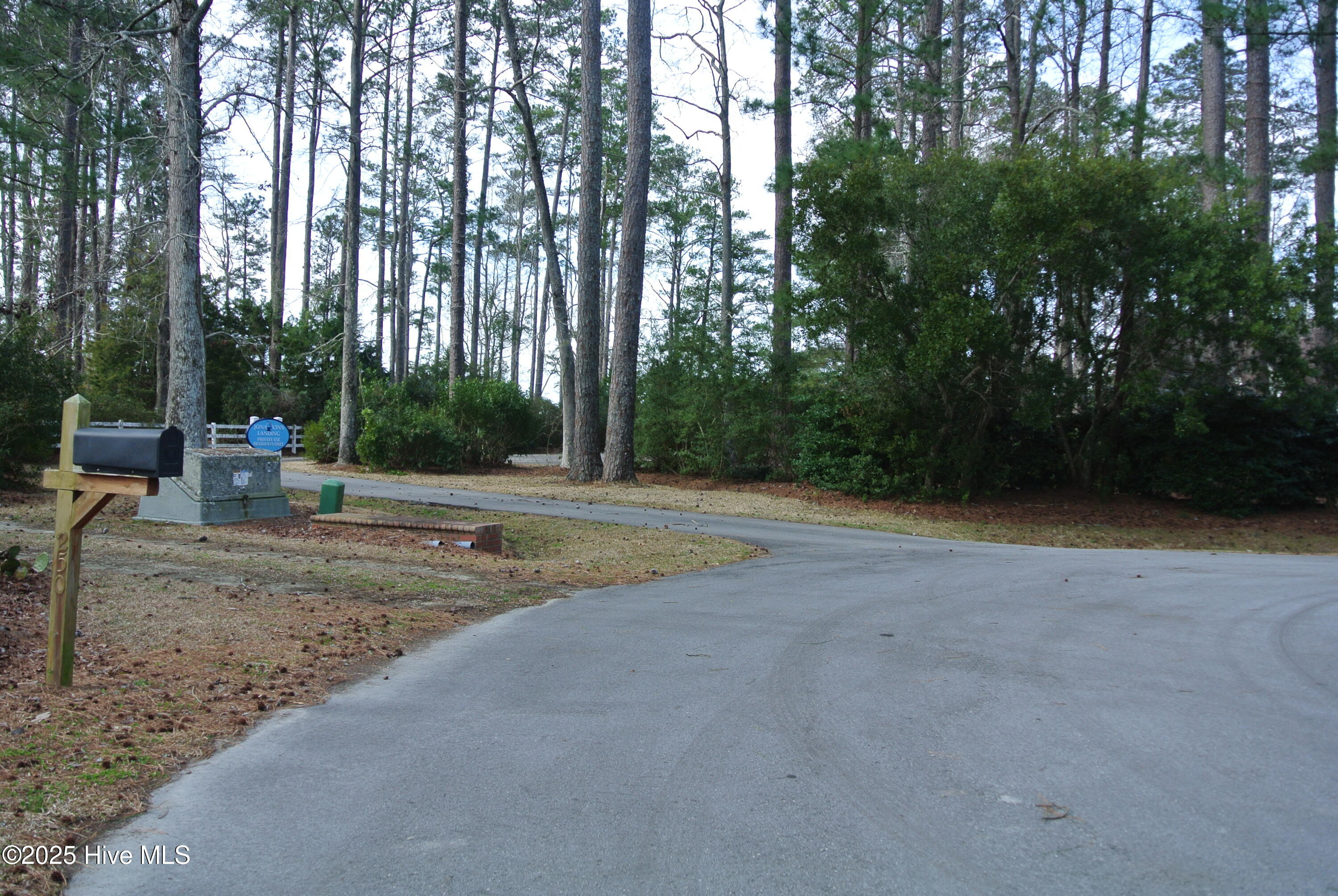 252 Jonaquins Drive Property Photo 19