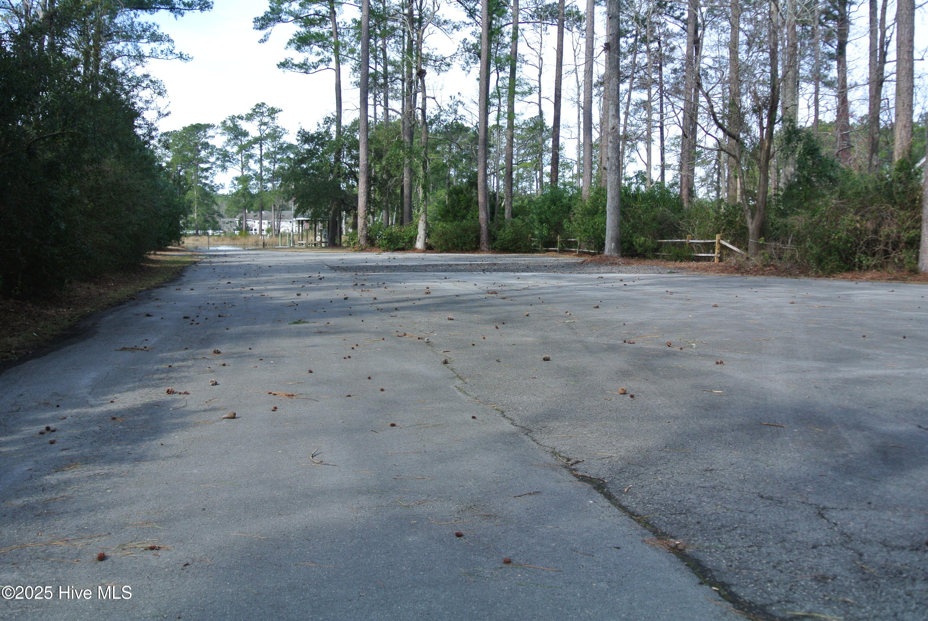 252 Jonaquins Drive Property Photo 25