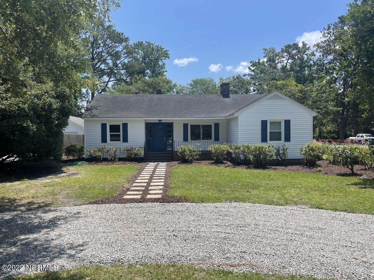 1117 Country Club Road Property Photo