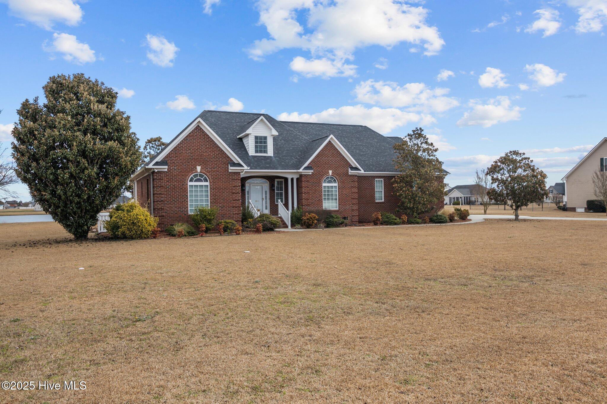 6011 Waters Edge Drive Property Photo 3