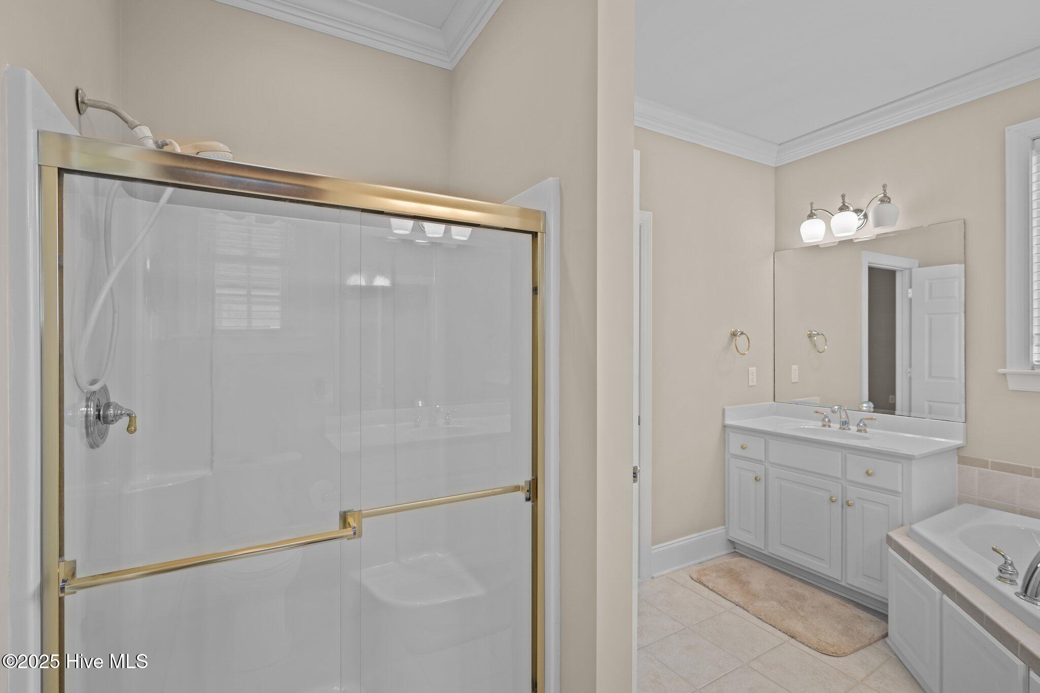 6011 Waters Edge Drive Property Photo 25