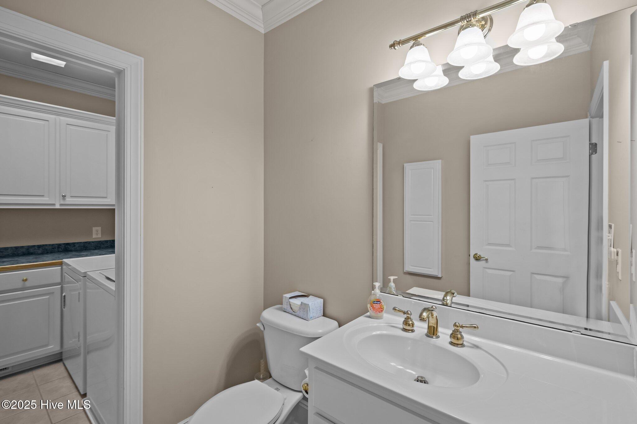 6011 Waters Edge Drive Property Photo 26