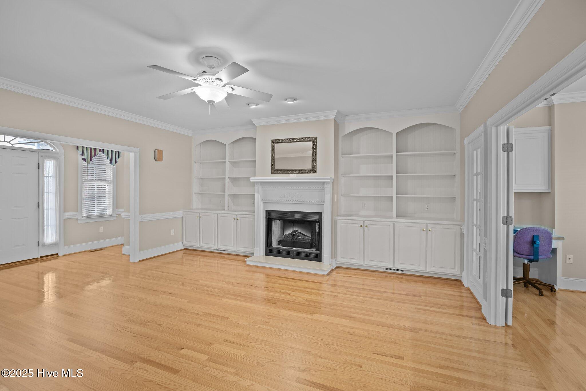 6011 Waters Edge Drive Property Photo 28