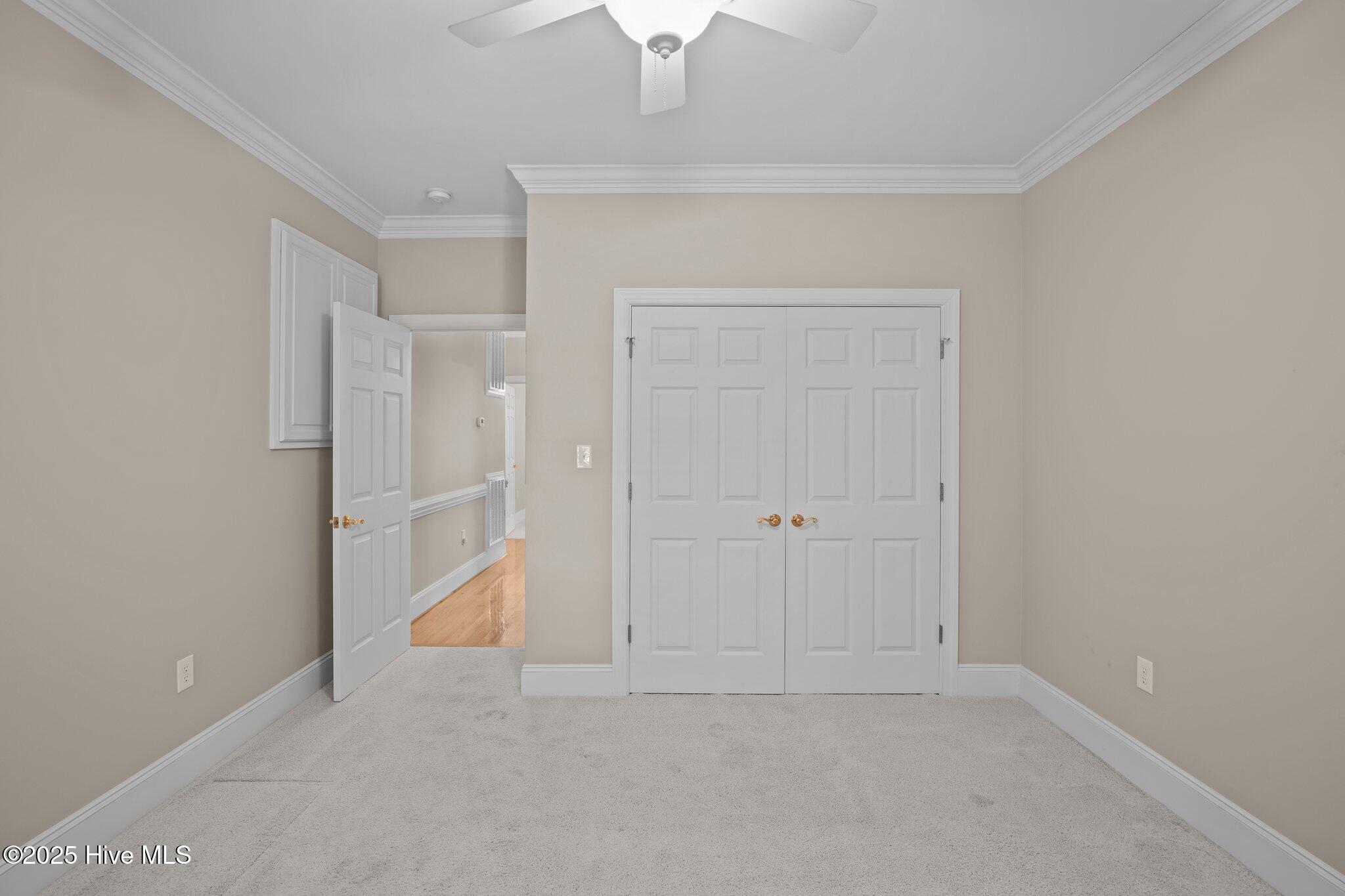 6011 Waters Edge Drive Property Photo 40