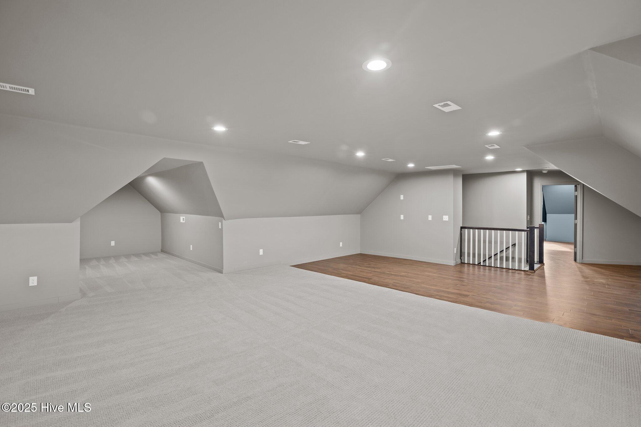 6011 Waters Edge Drive Property Photo 43