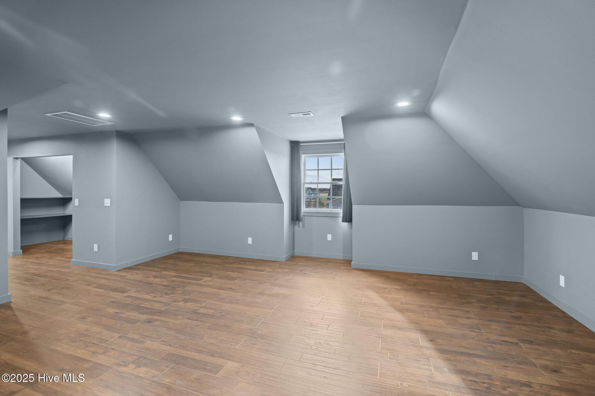 6011 Waters Edge Drive Property Photo 44