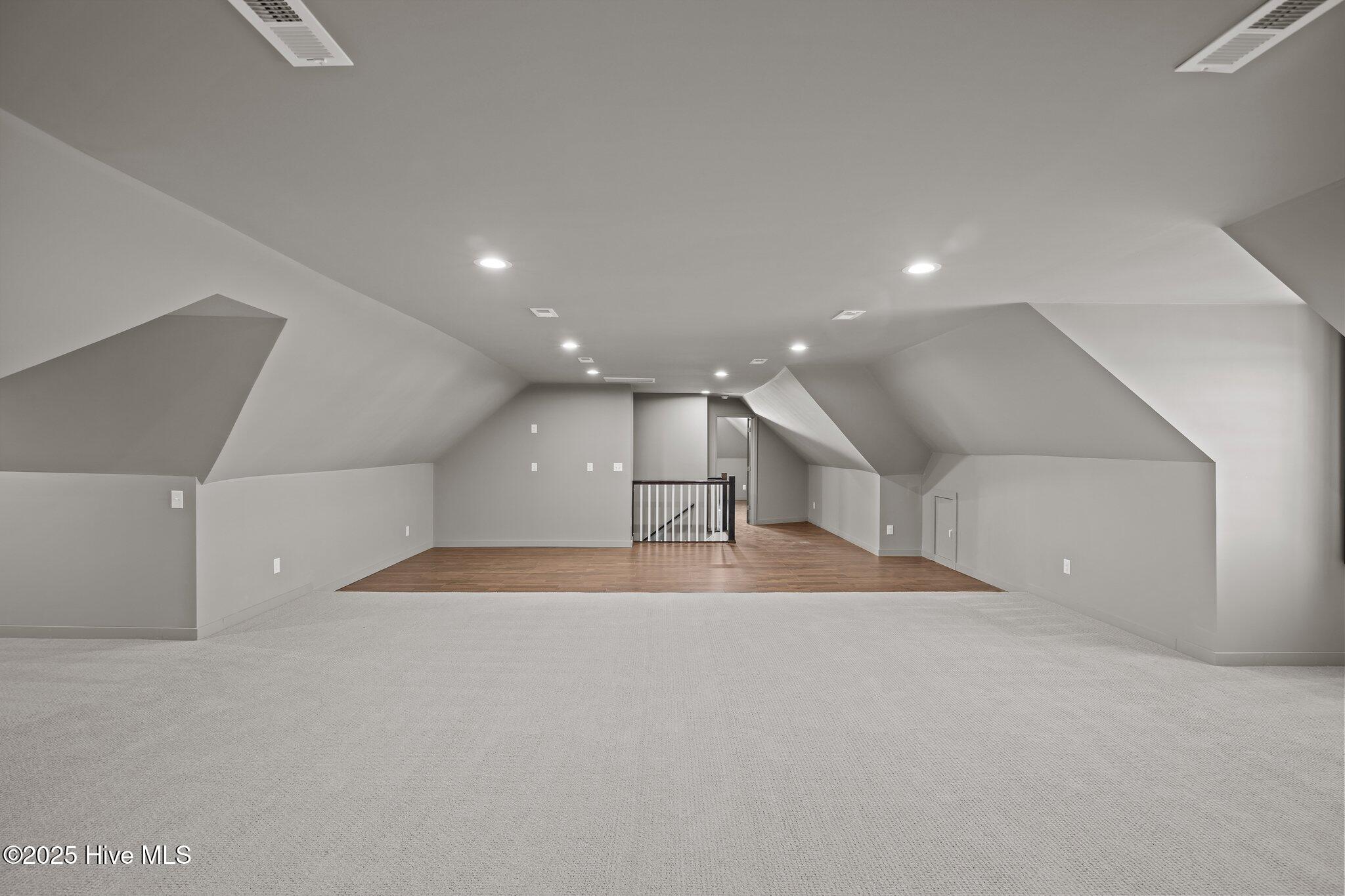 6011 Waters Edge Drive Property Photo 49