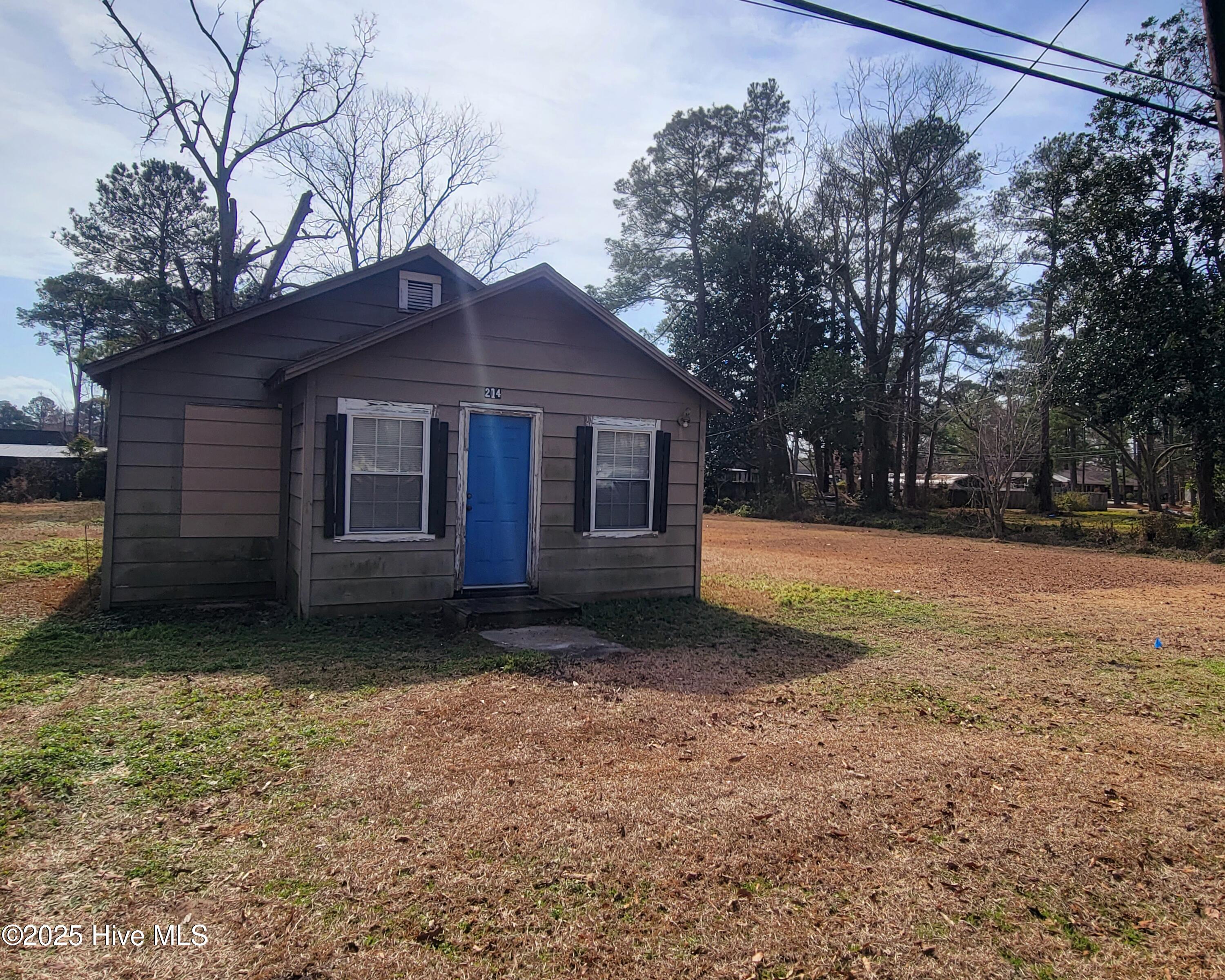 214 E South Street Property Photo