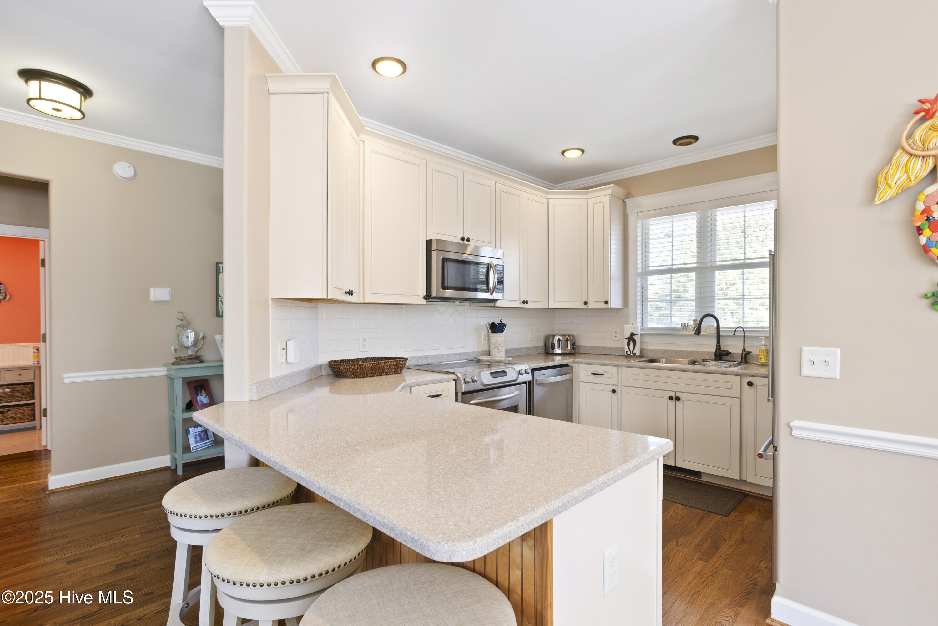 204 Windy Hills Drive Property Photo 10