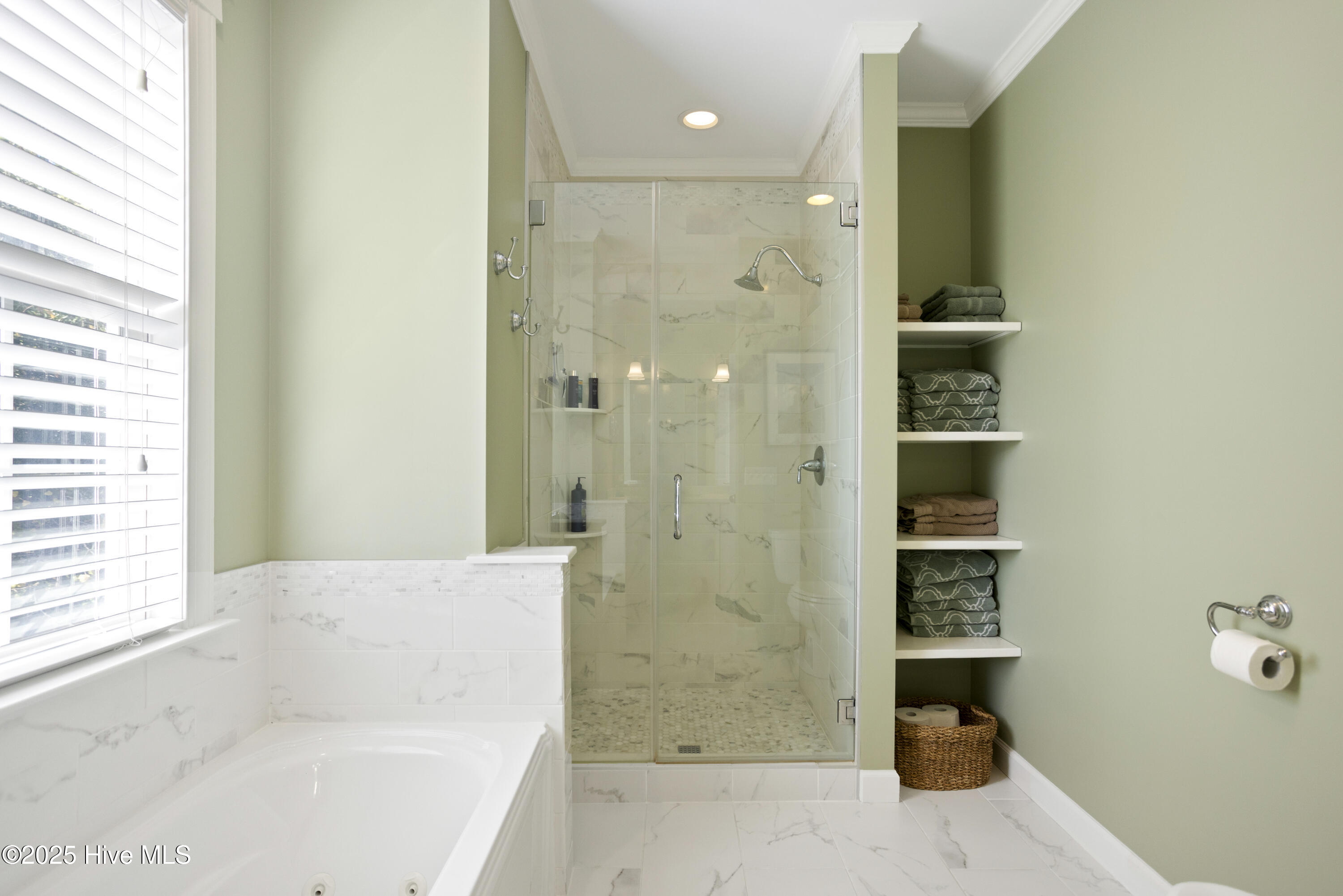 204 Windy Hills Drive Property Photo 24