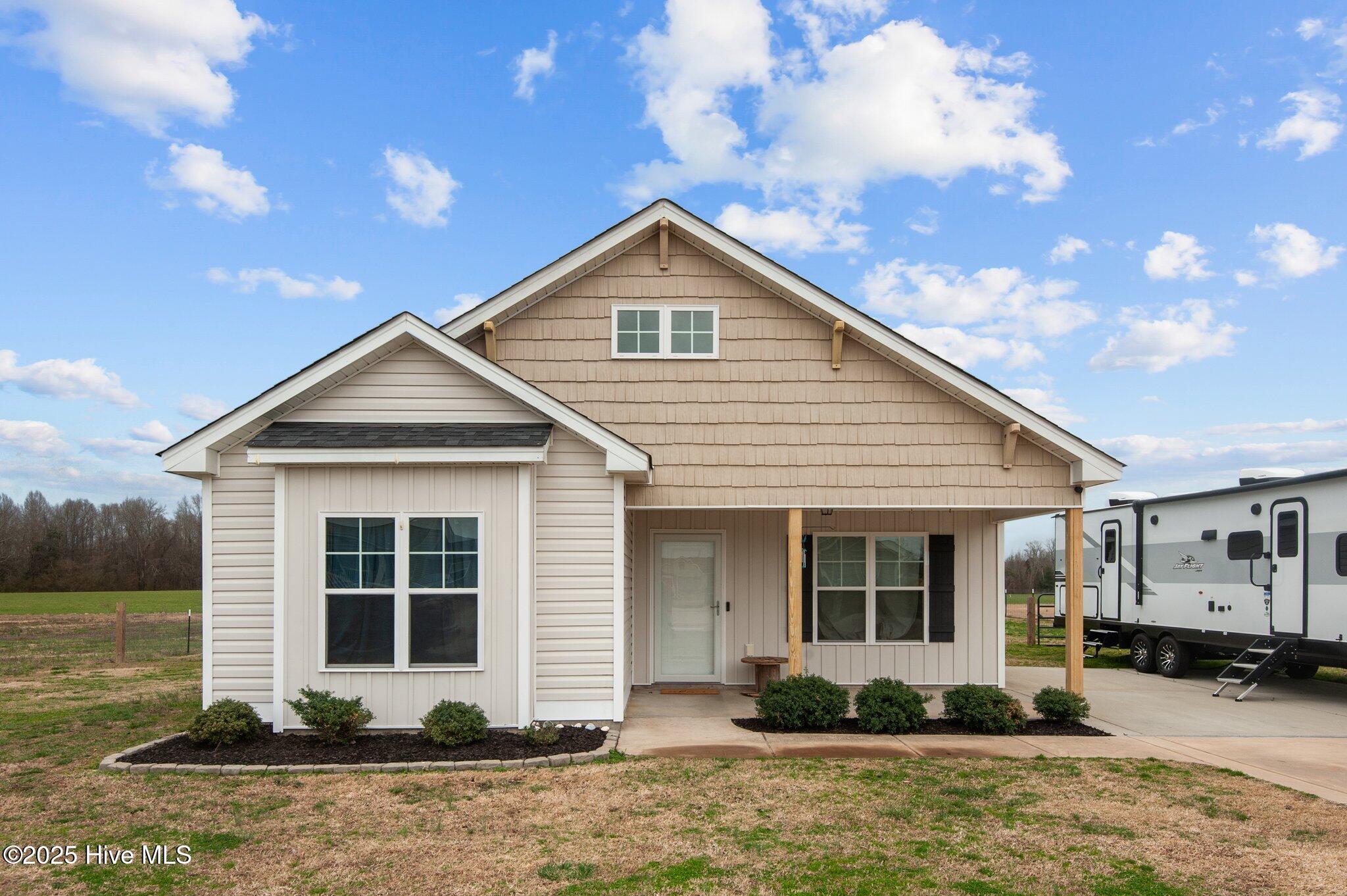 Blanch Fields Real Estate Listings Main Image