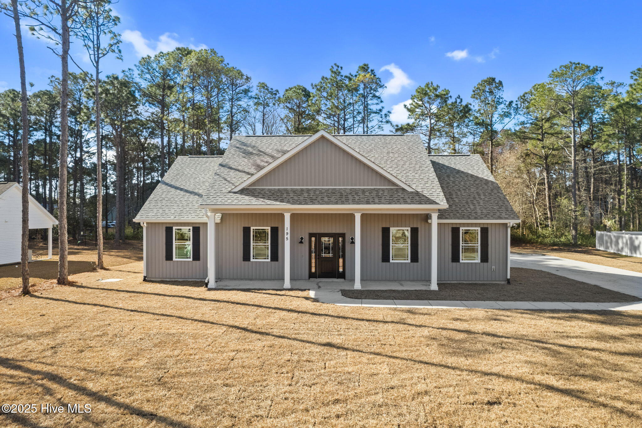195 Boundary Loop Road Property Photo