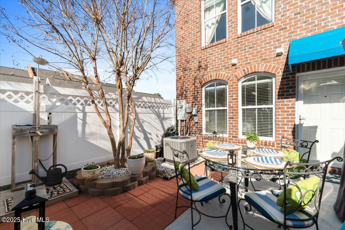 7650 Front Street 3 Property Photo 33