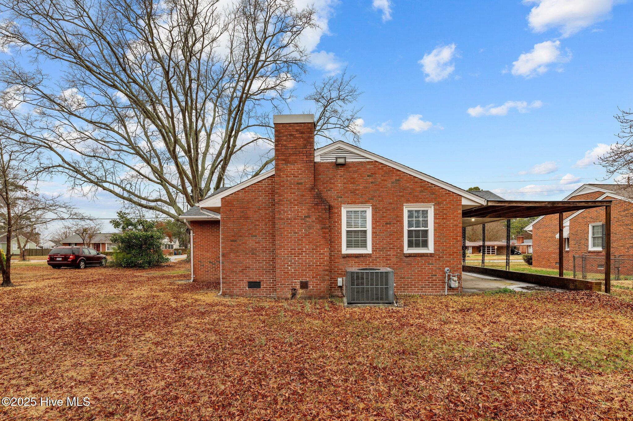 384 Snow Hill Street Property Photo 4
