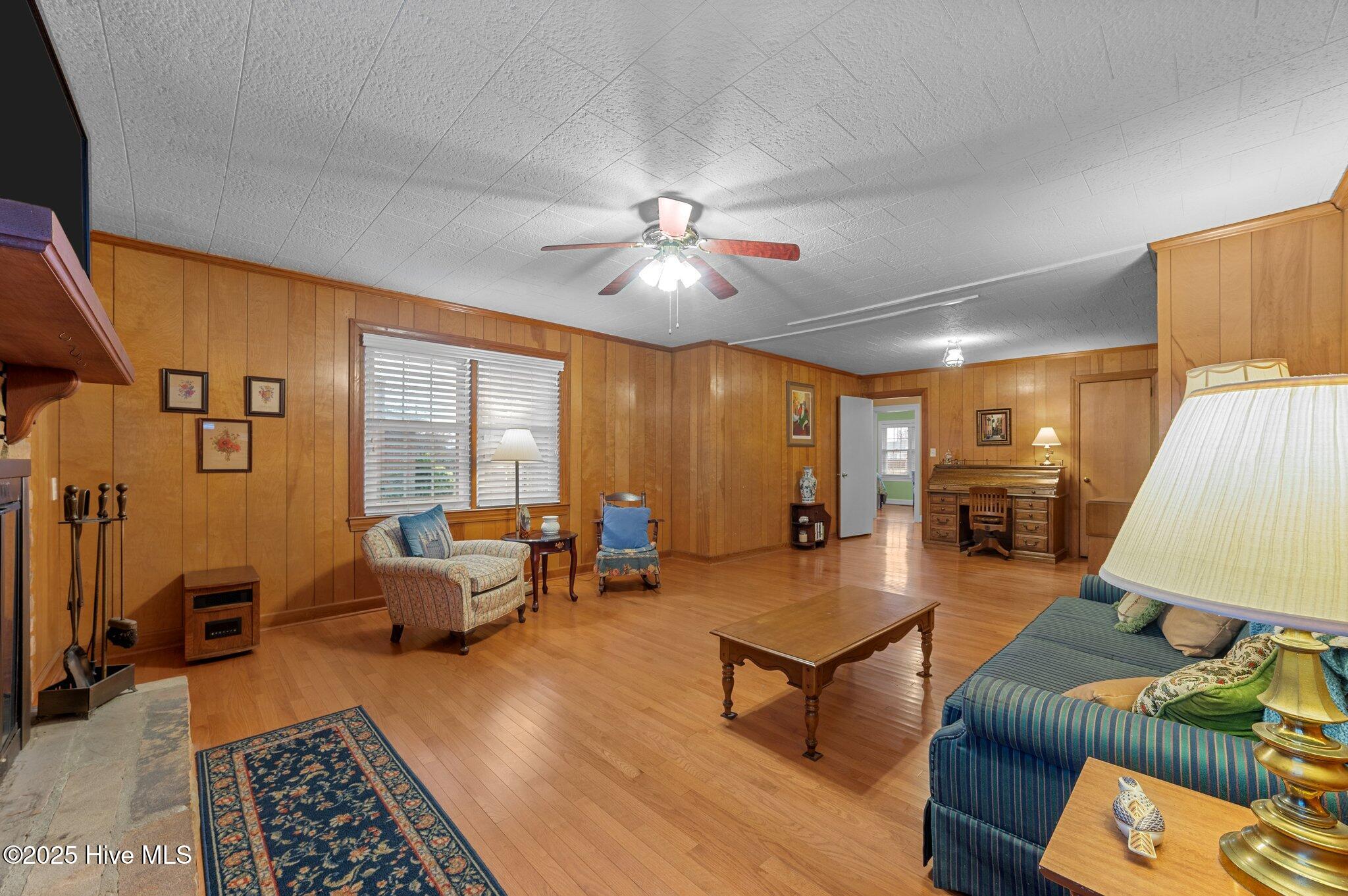 384 Snow Hill Street Property Photo 18