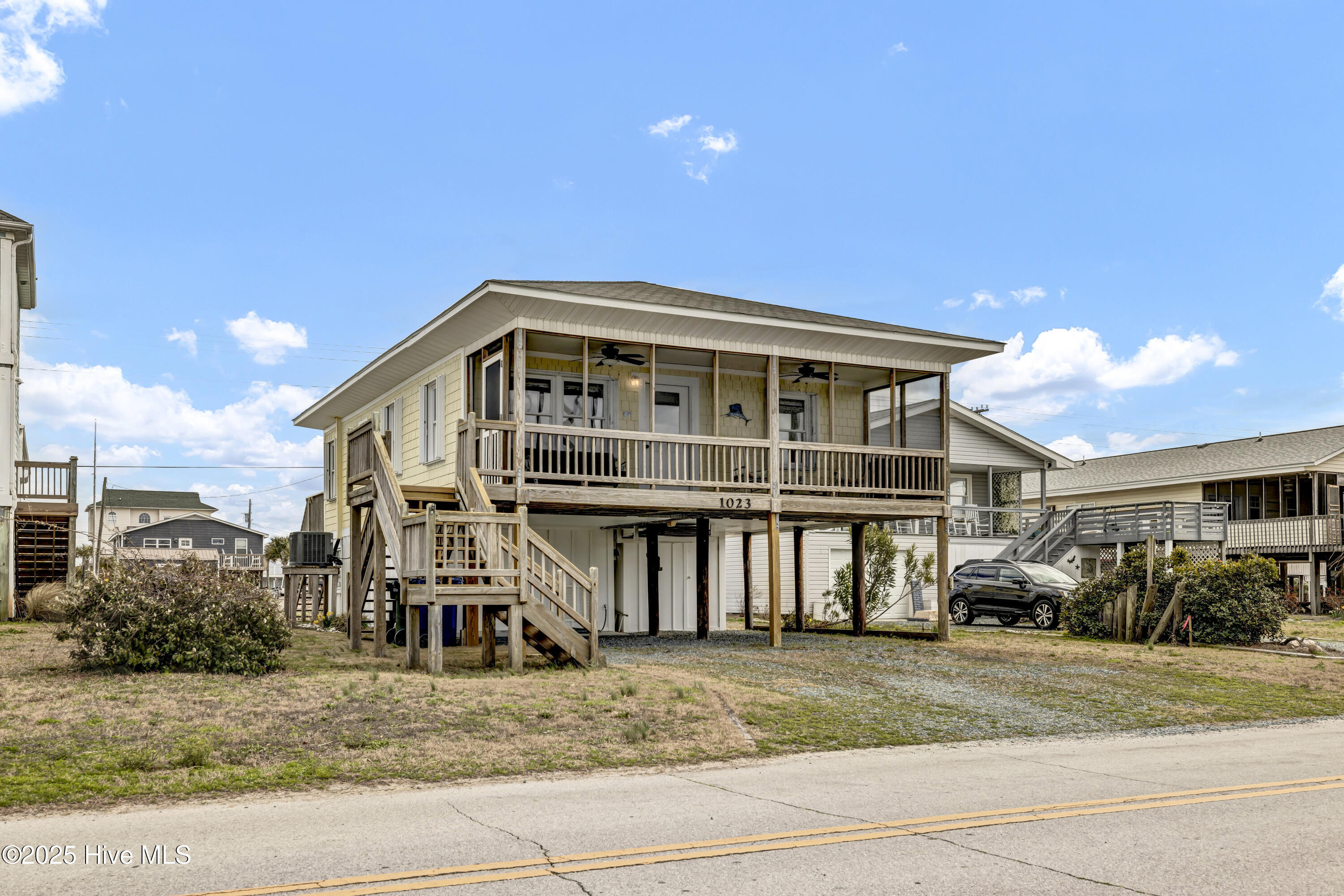 1023 Carolina Boulevard Property Photo