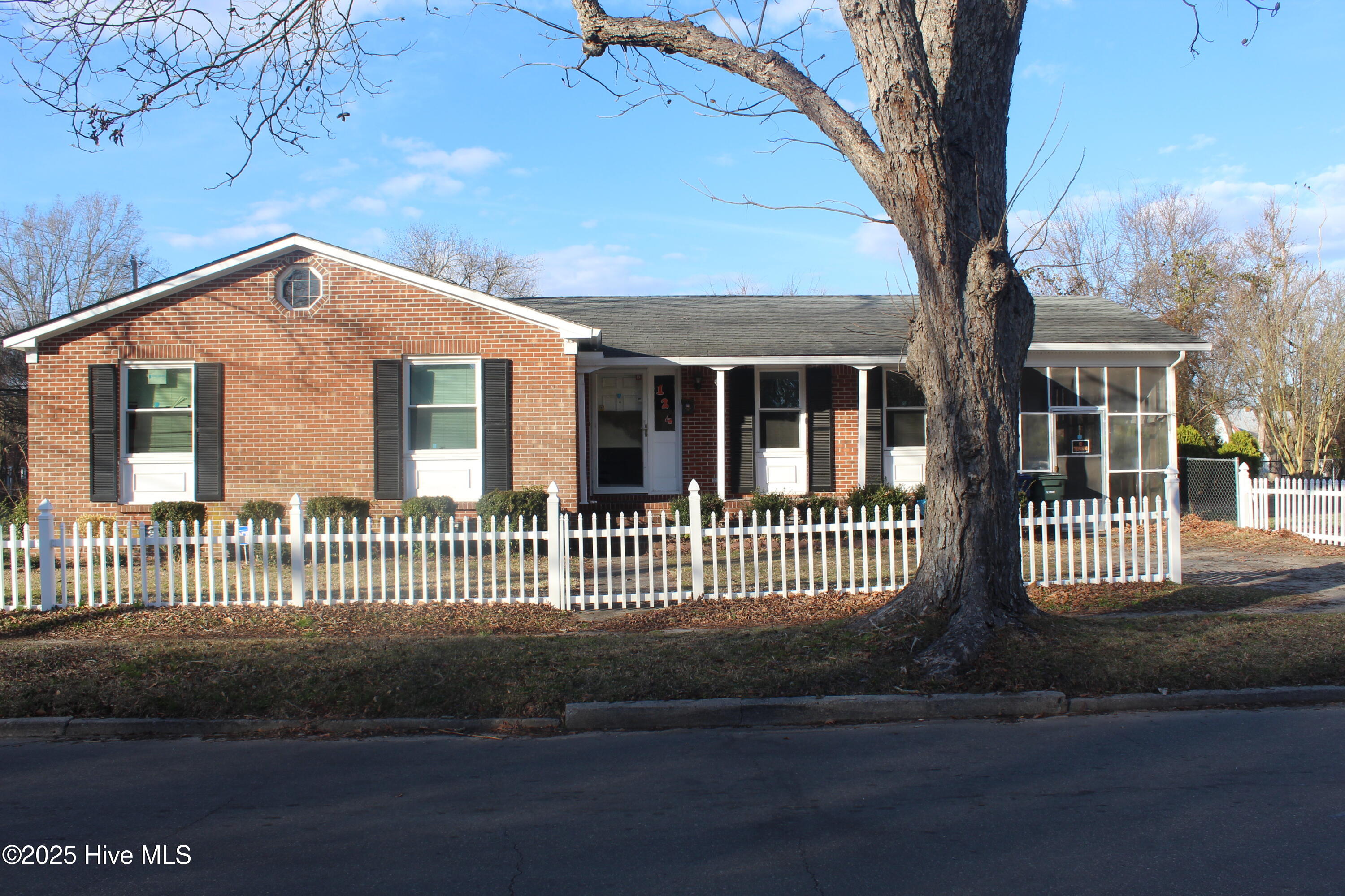 124 W Albemarle Street Property Photo