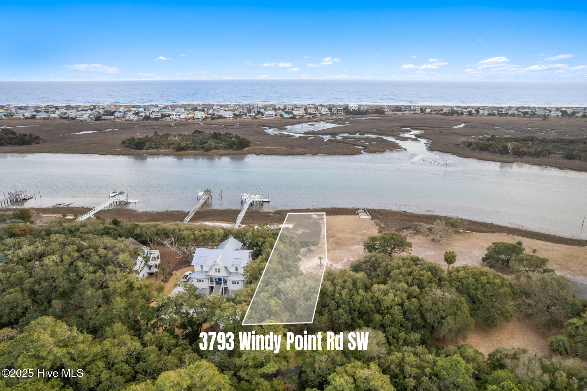 3793 Windy Point Road Property Photo 3