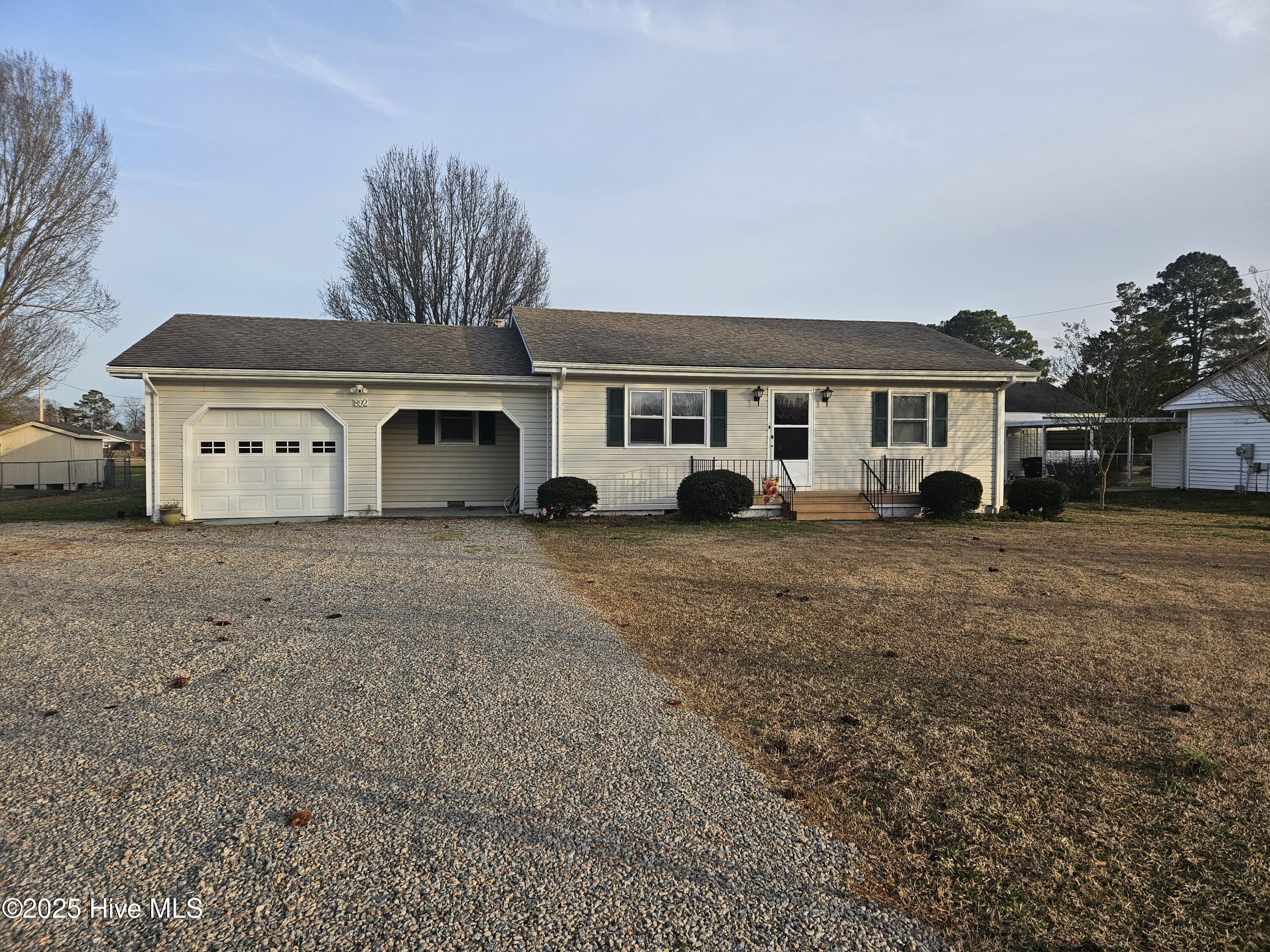 892 Oak Stump Road Property Photo