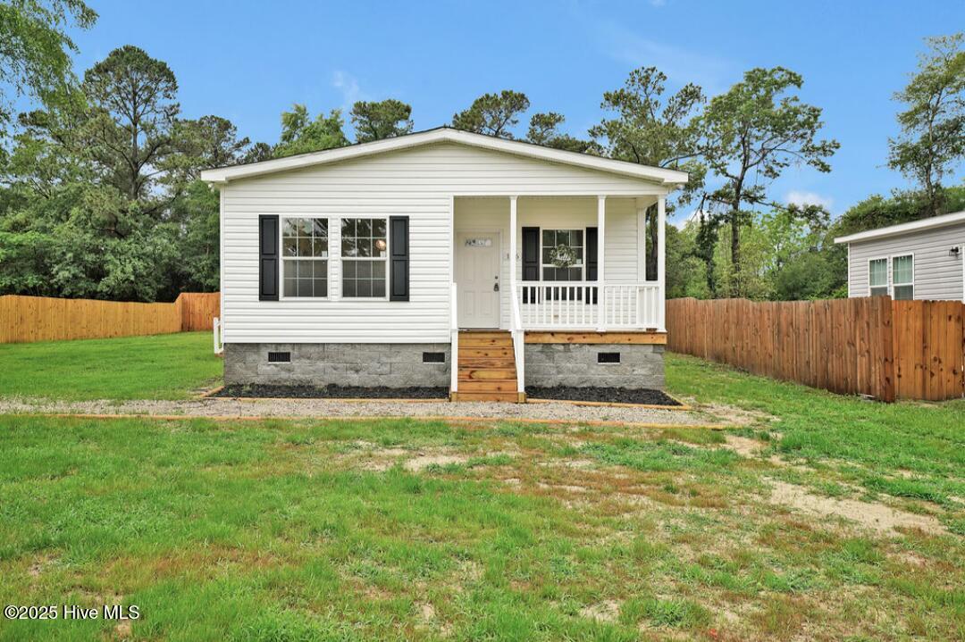 106 Old Farm Road Property Photo