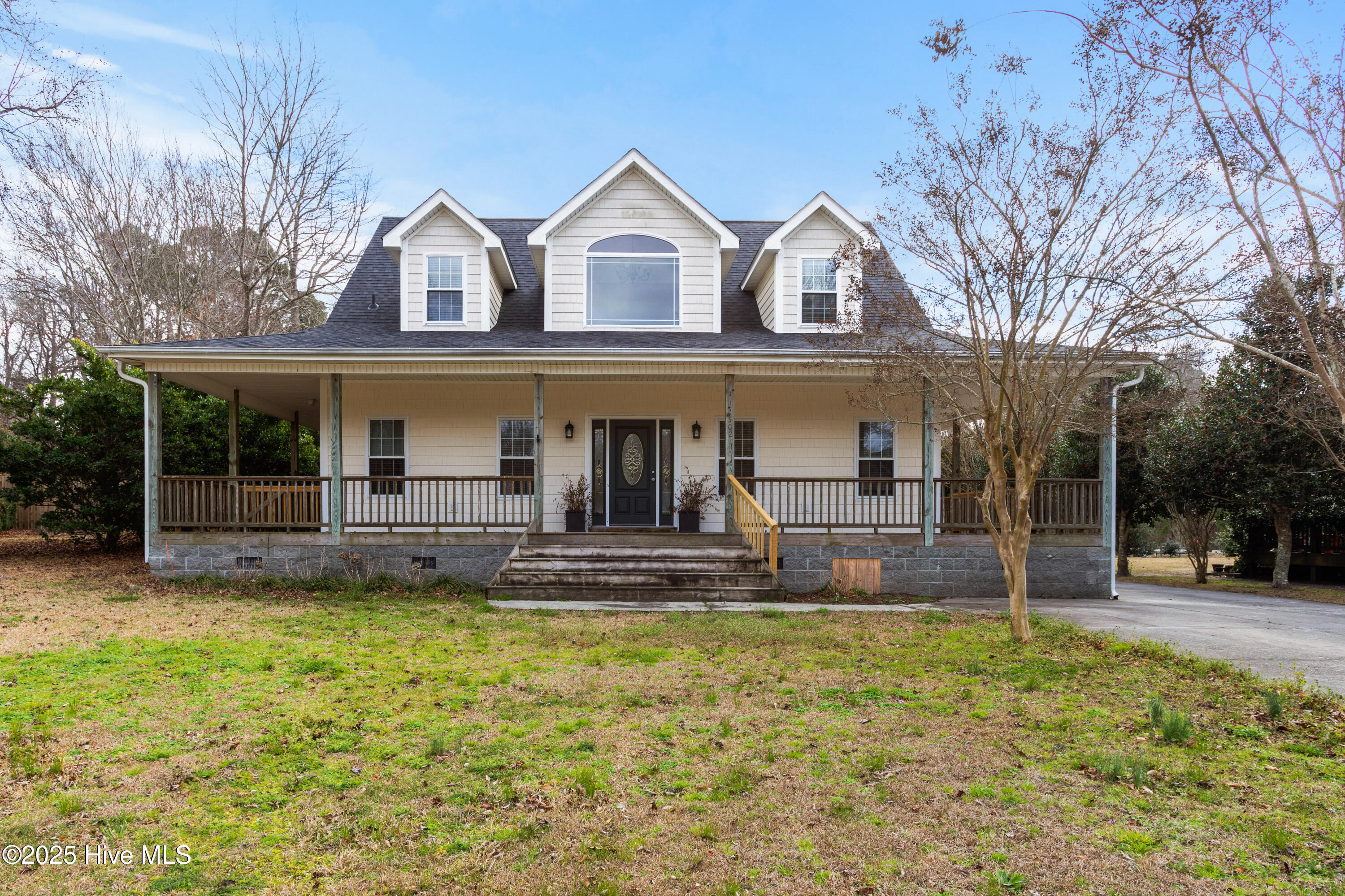 302 Meridian Way Property Photo
