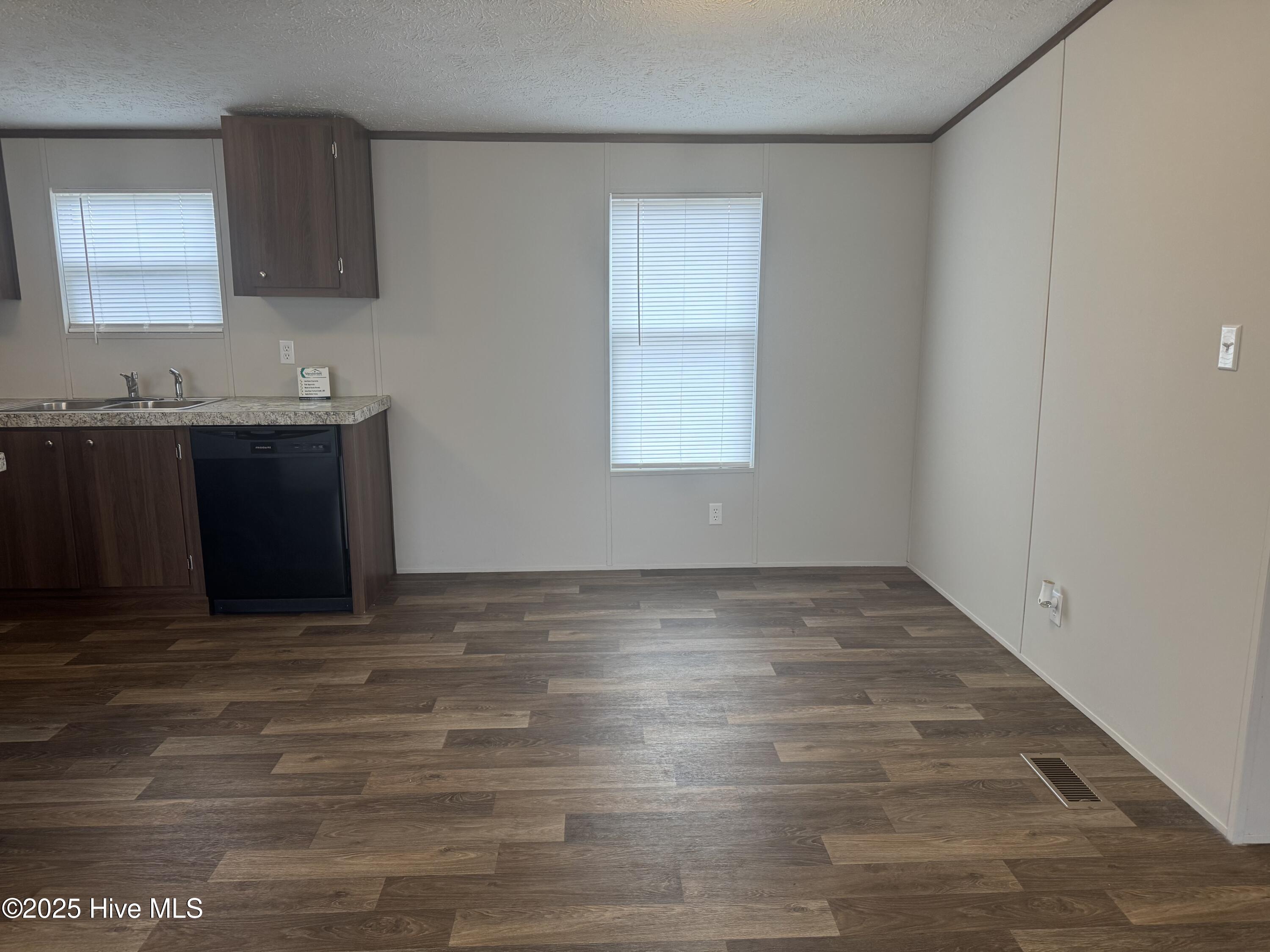 2035 Allen Williams Road Property Photo 9