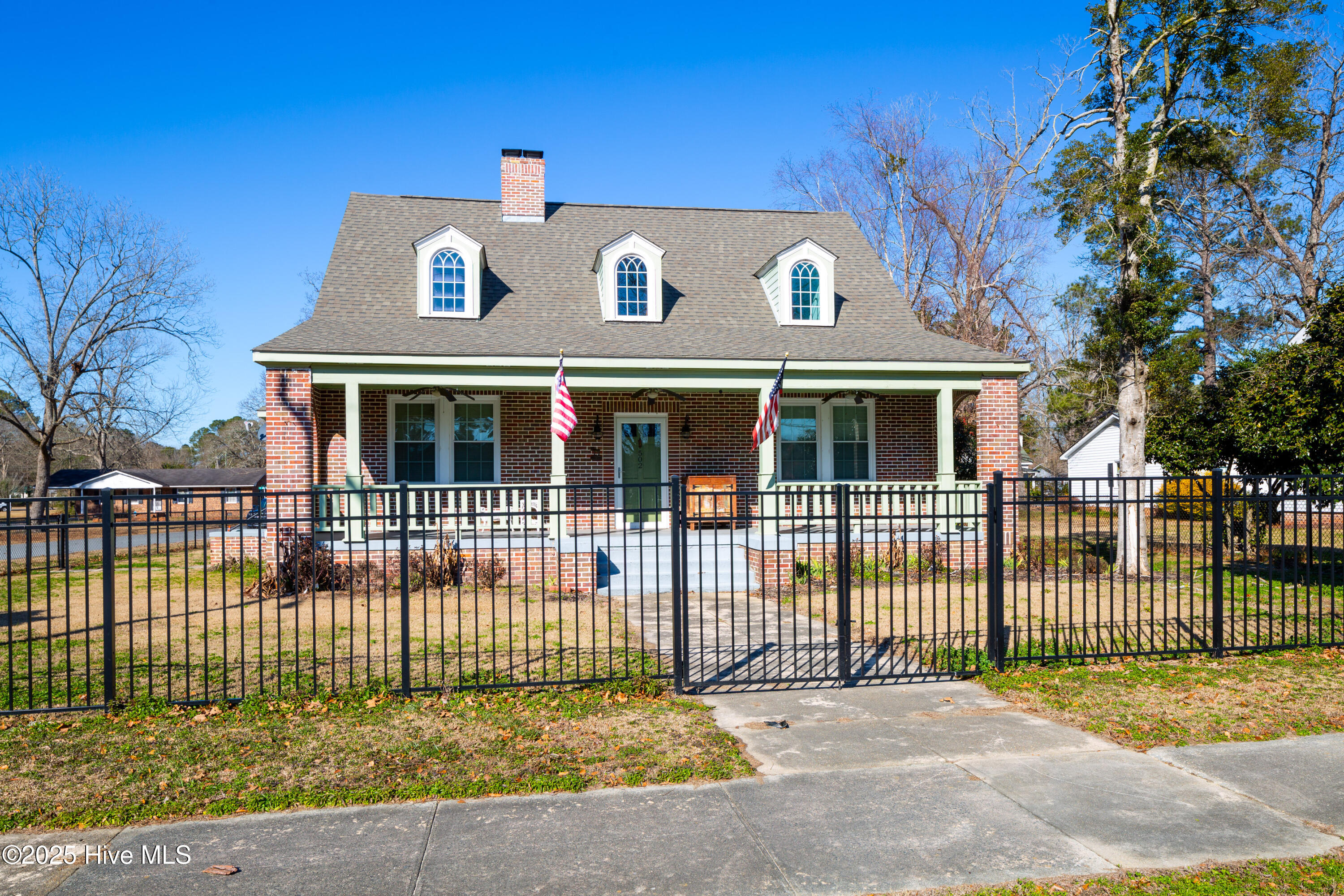 502 W Roseboro Street Property Photo 1