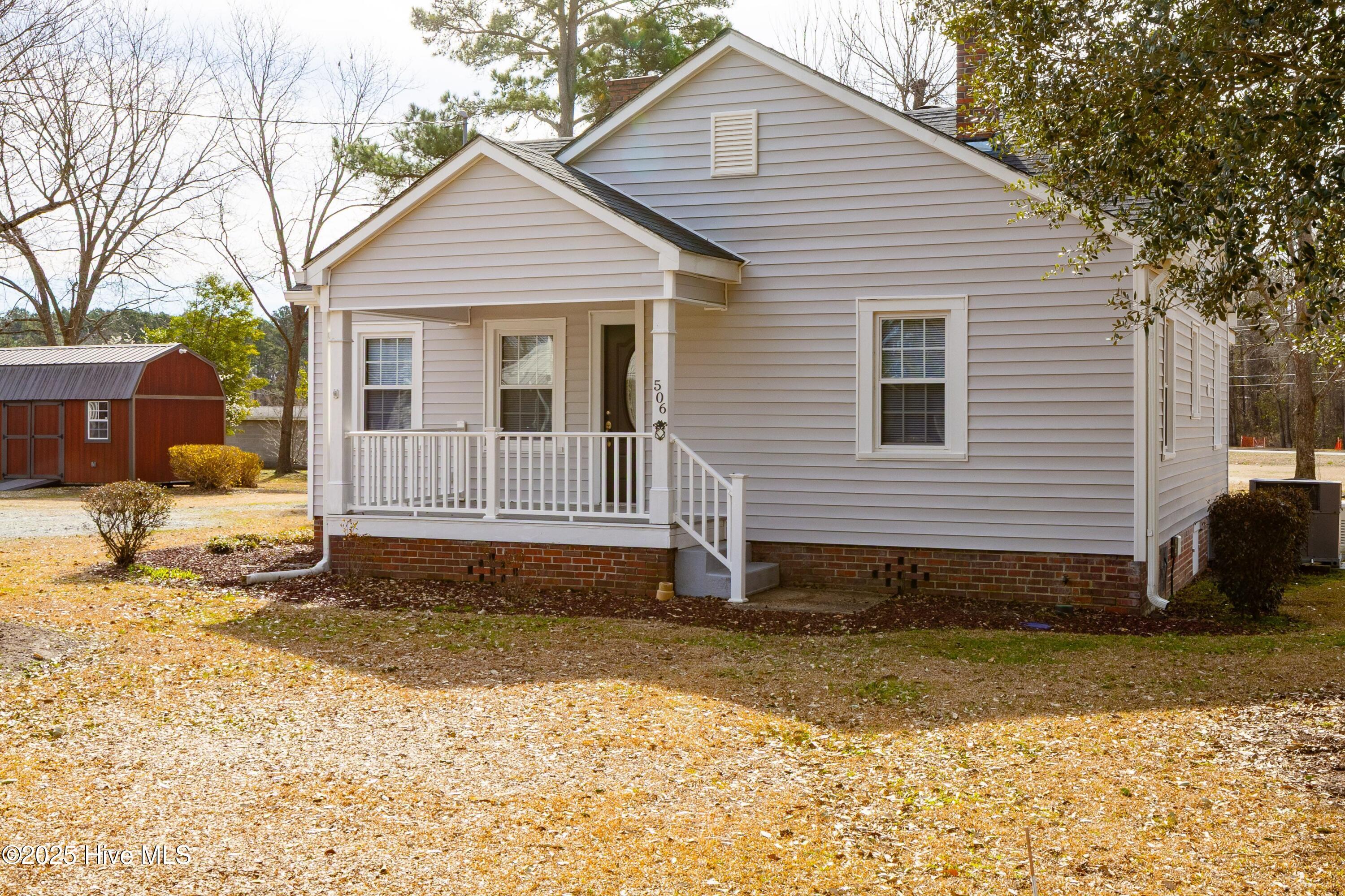 506 E Roseboro Street Property Photo 2