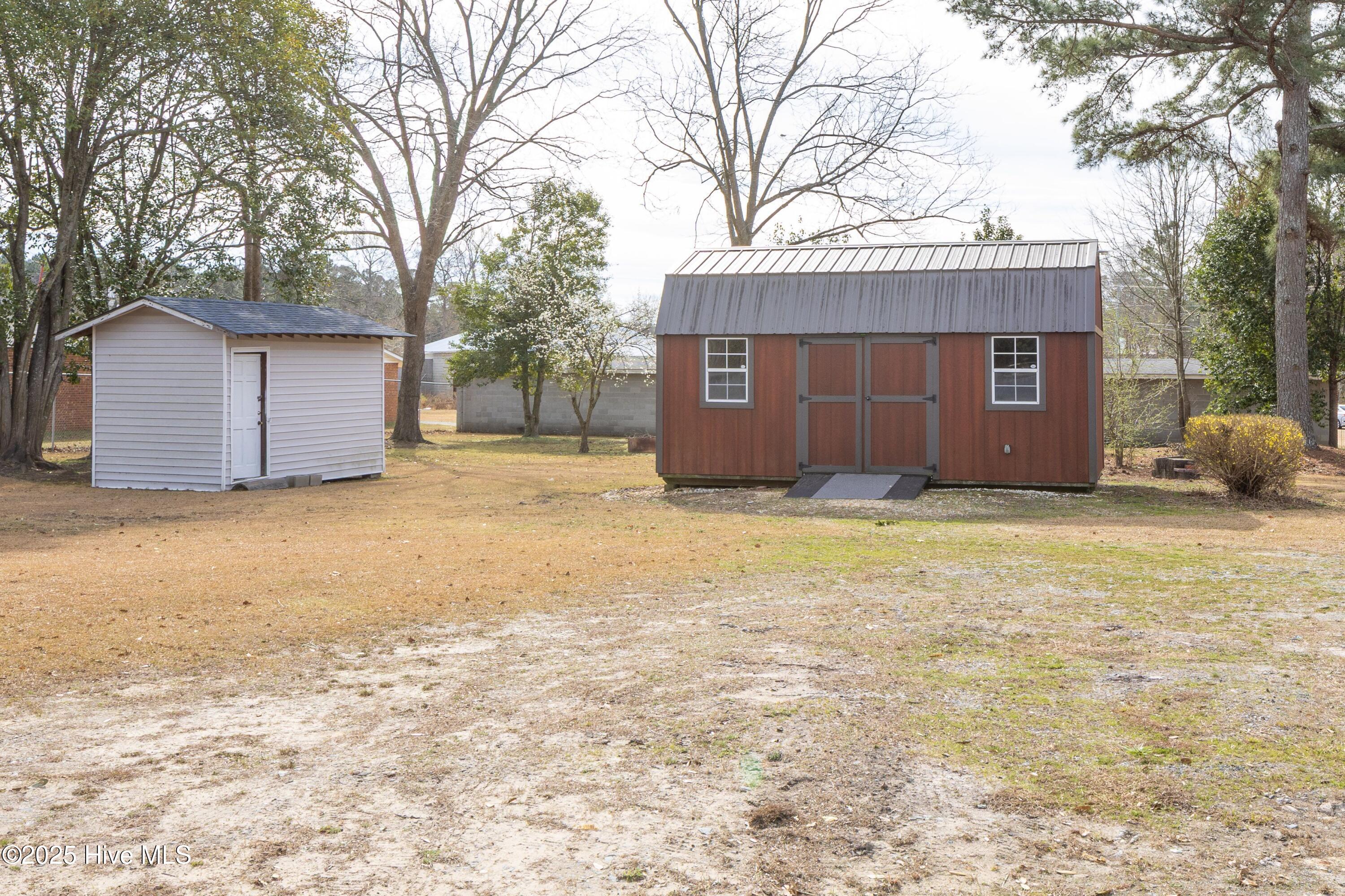 506 E Roseboro Street Property Photo 5