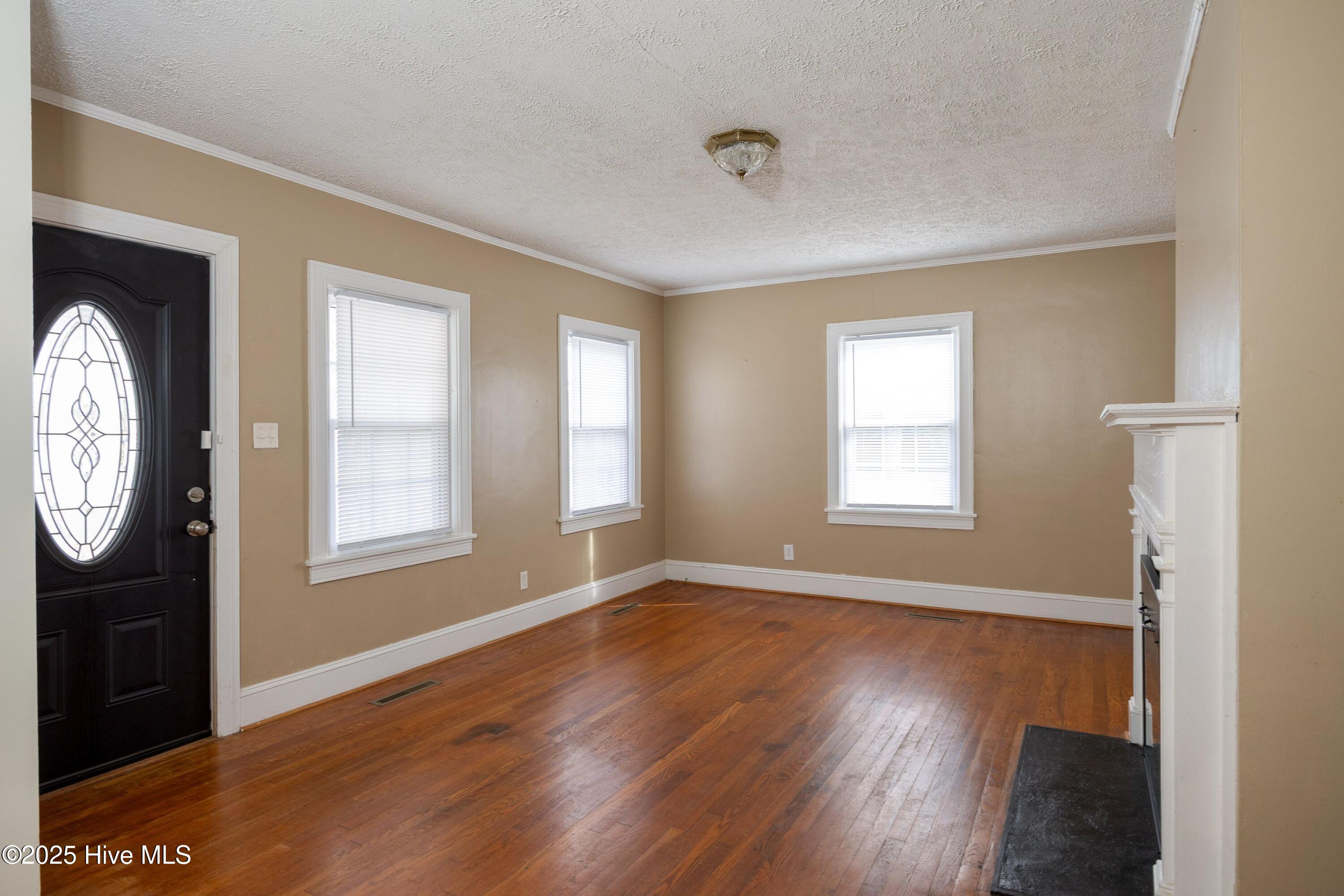 506 E Roseboro Street Property Photo 6