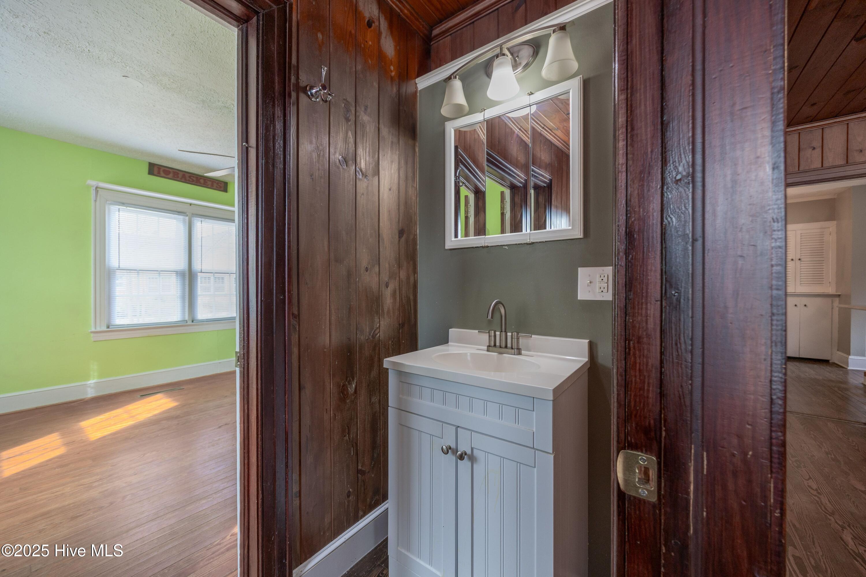 506 E Roseboro Street Property Photo 11