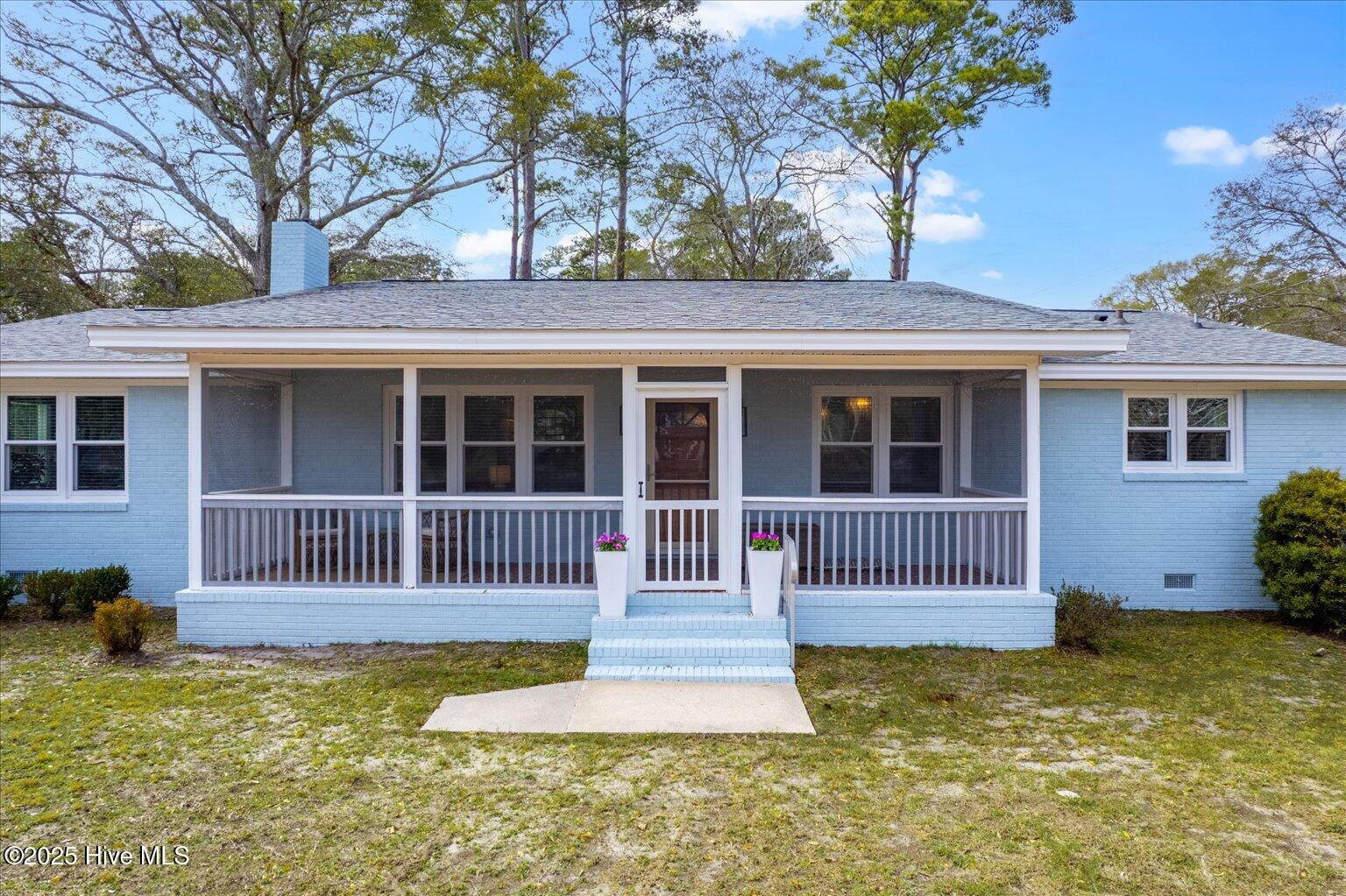 809 E Leonard Street Property Photo