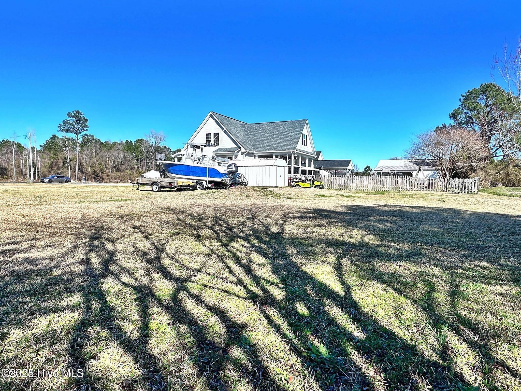 338 Country Club Lane Property Photo 13