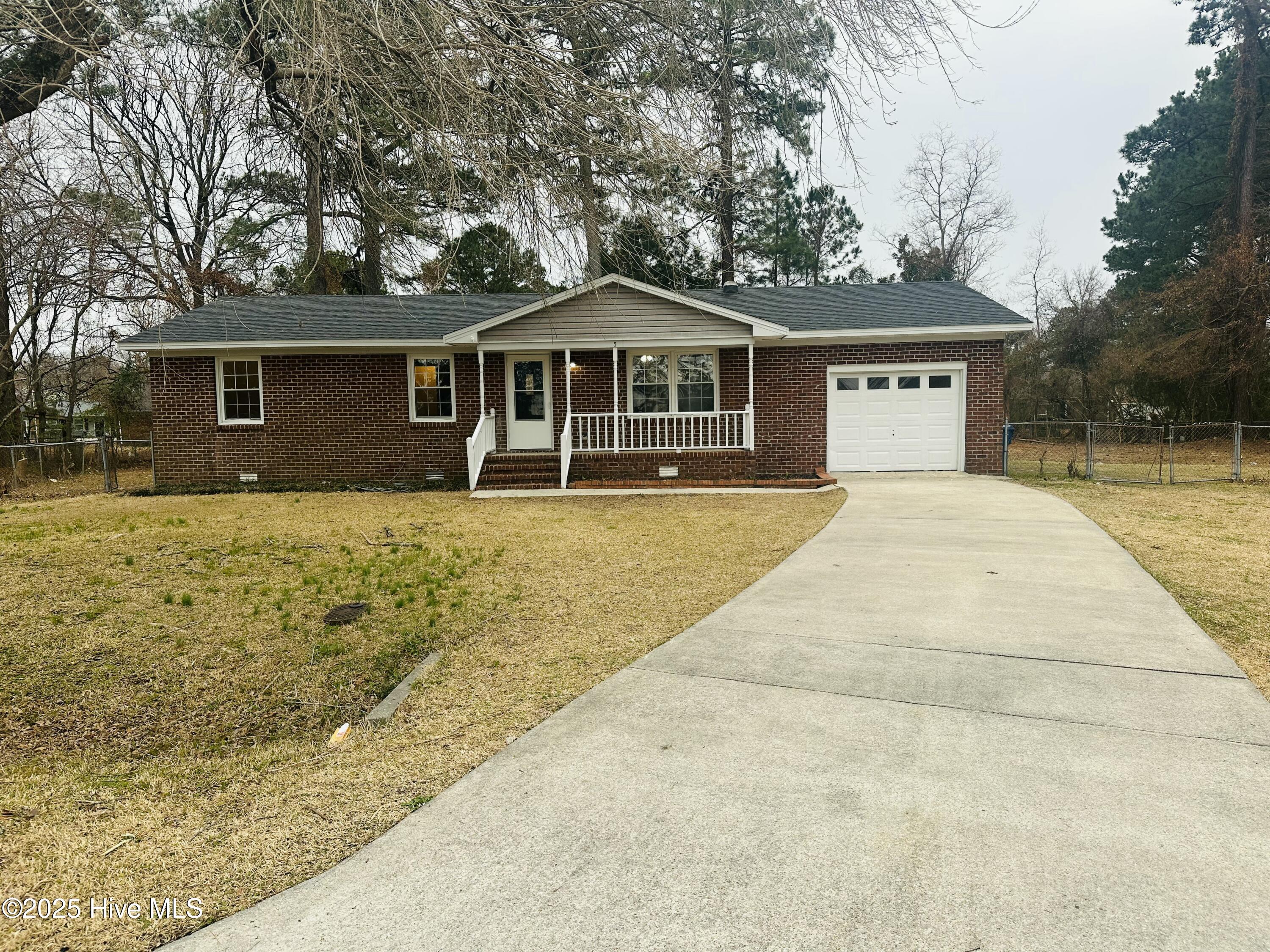 5 Derrick Circle Property Photo