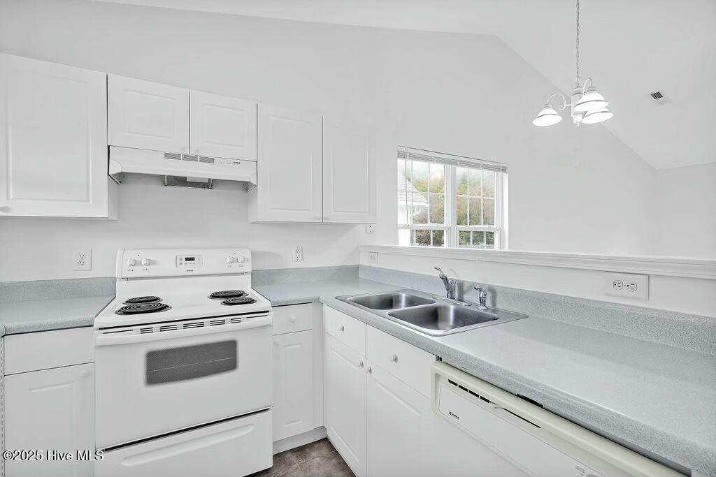 424 Saint Rosea Road Property Photo 9