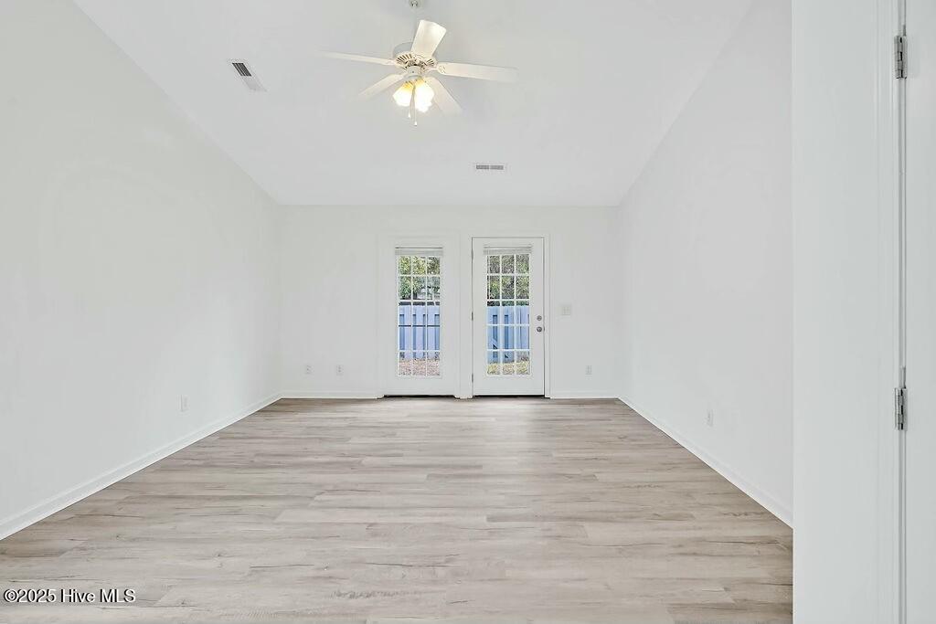 424 Saint Rosea Road Property Photo 15