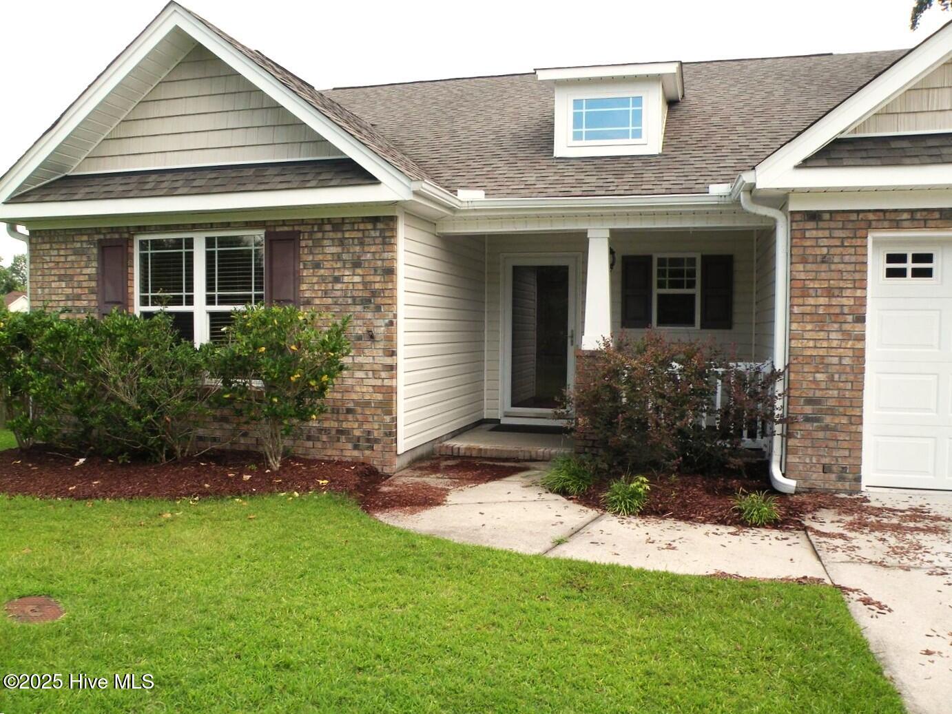 226 Kestrel Court Property Photo
