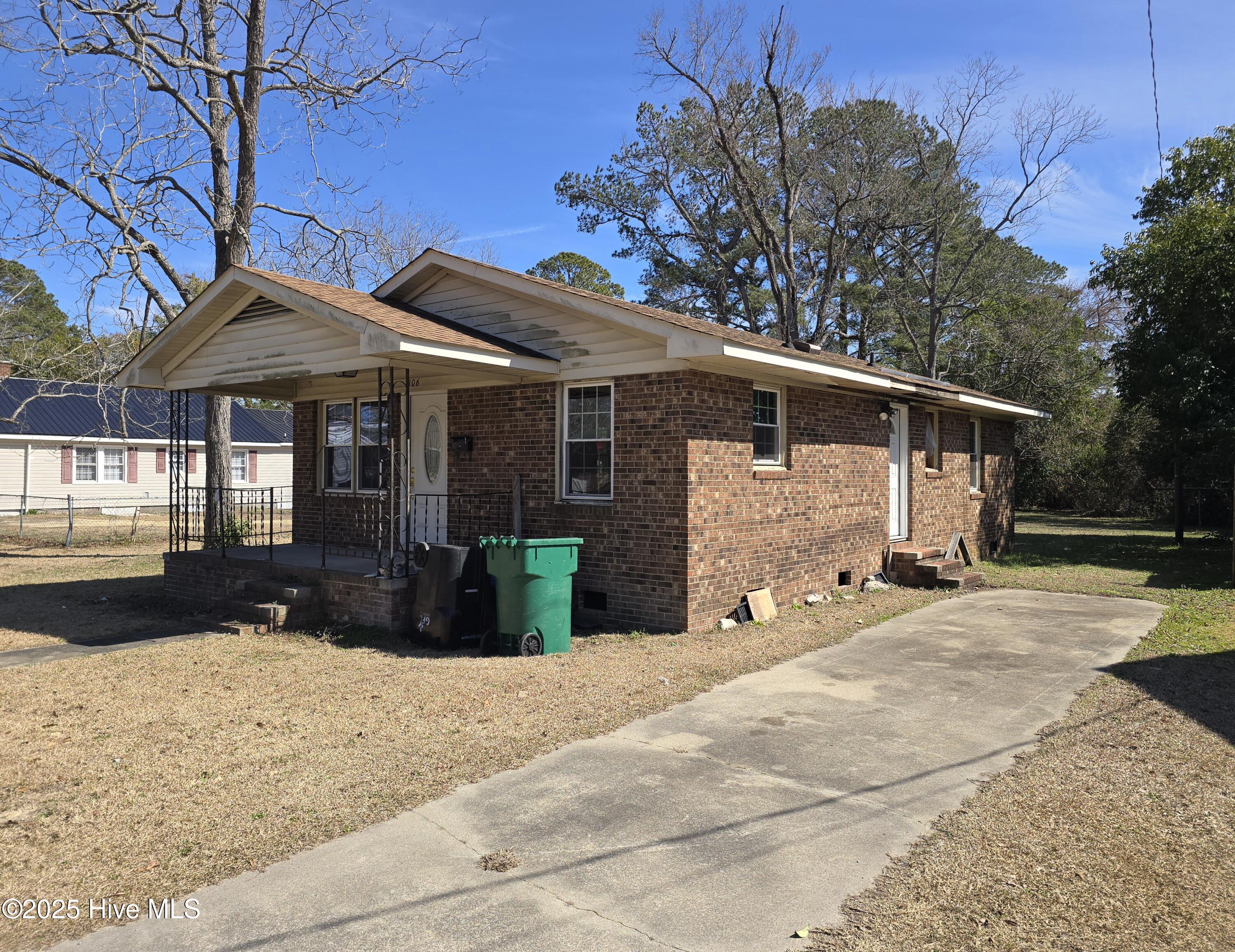 106 Beech Street Property Photo 5