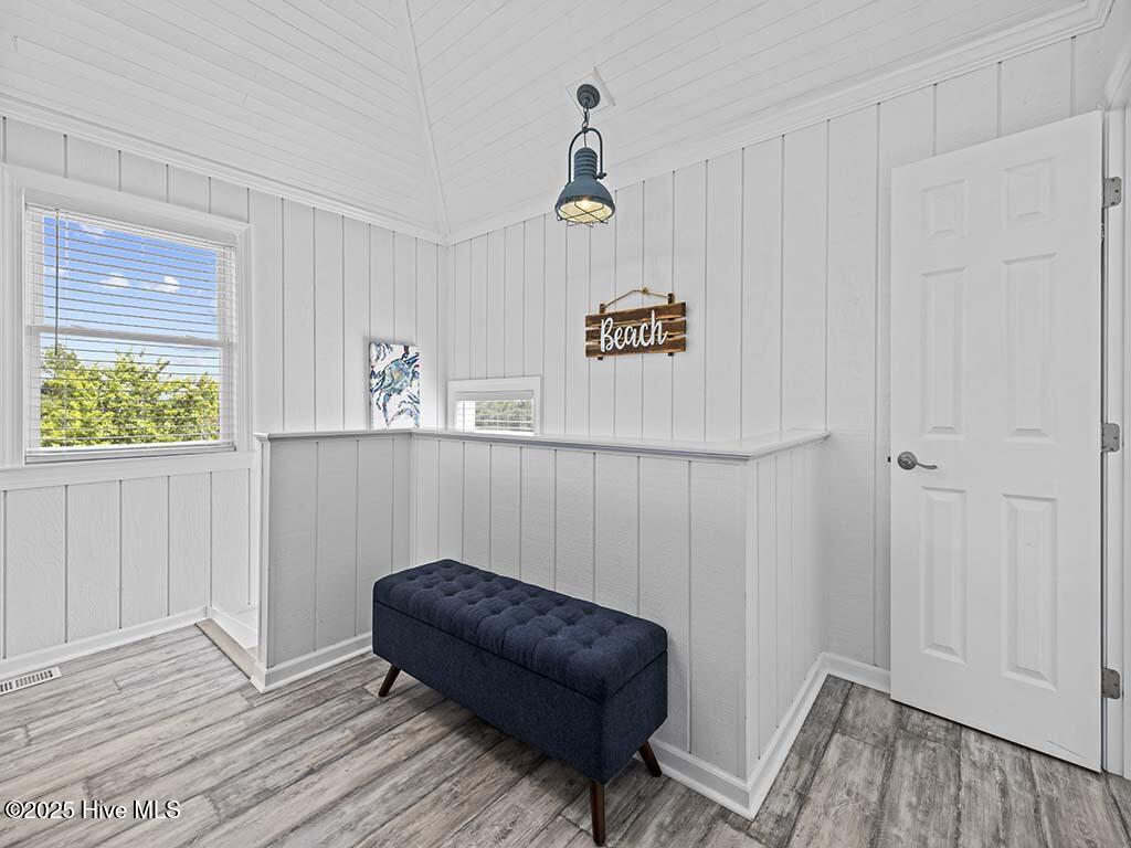 2158 Shad Road Property Photo 5