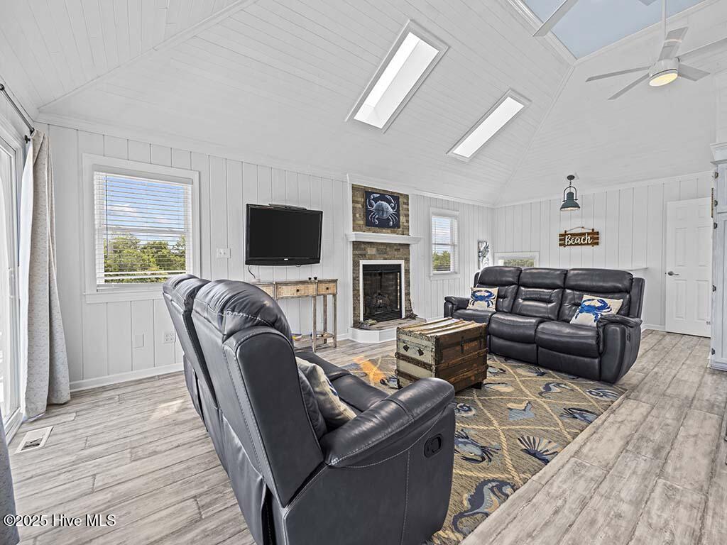 2158 Shad Road Property Photo 7