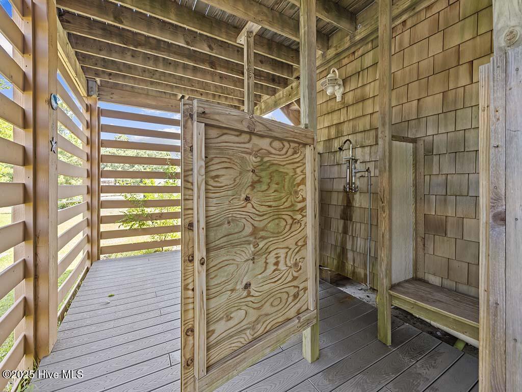 2158 Shad Road Property Photo 21