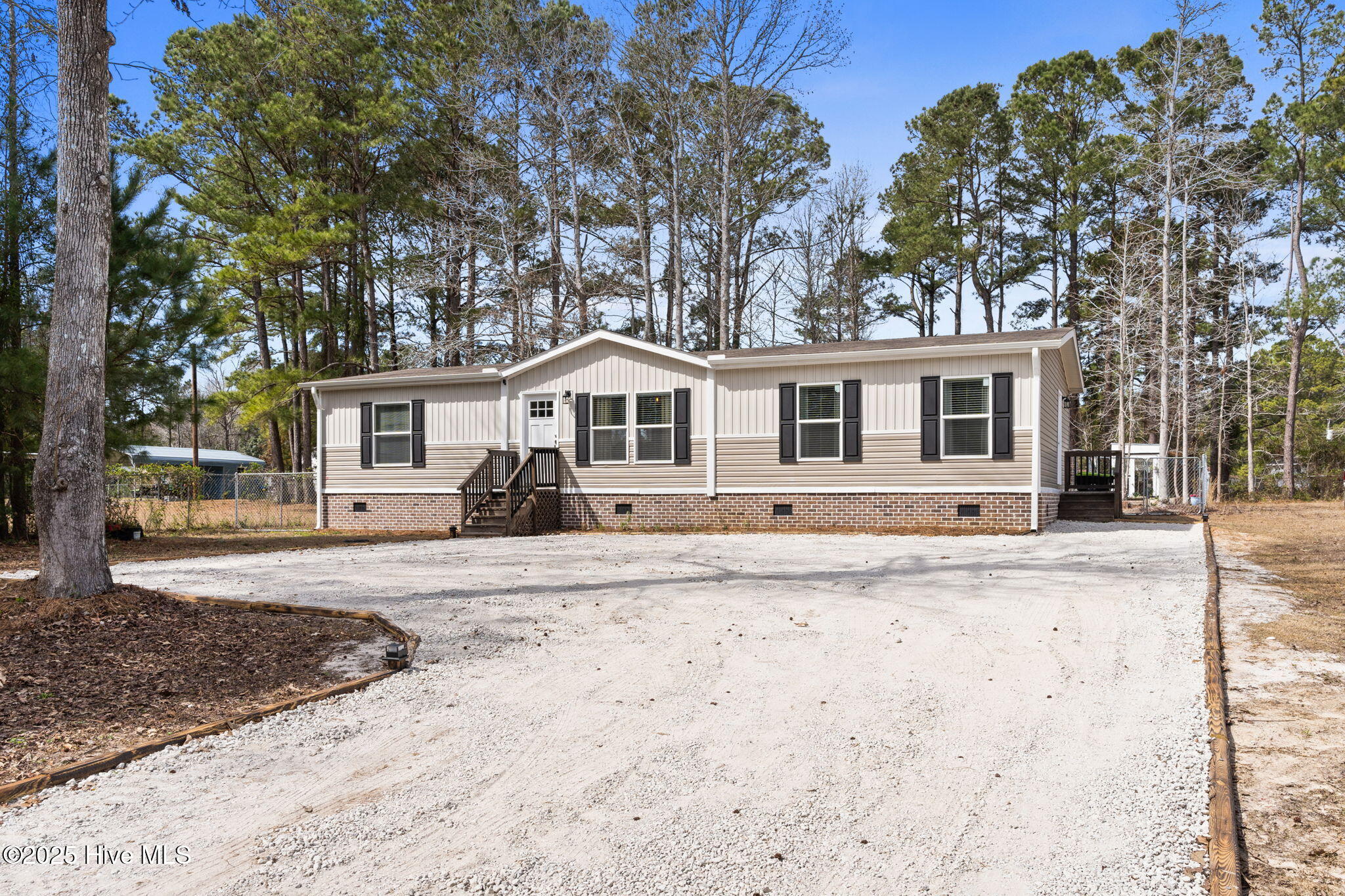 580 Woodie Court Property Photo