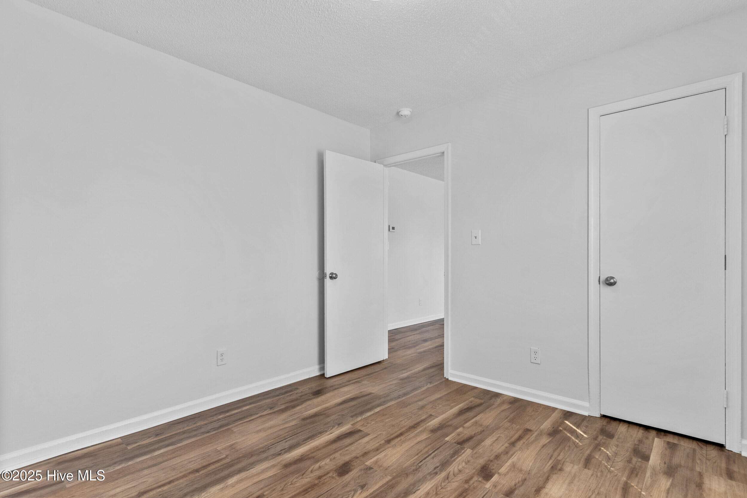 2322 Indian Drive Property Photo 22