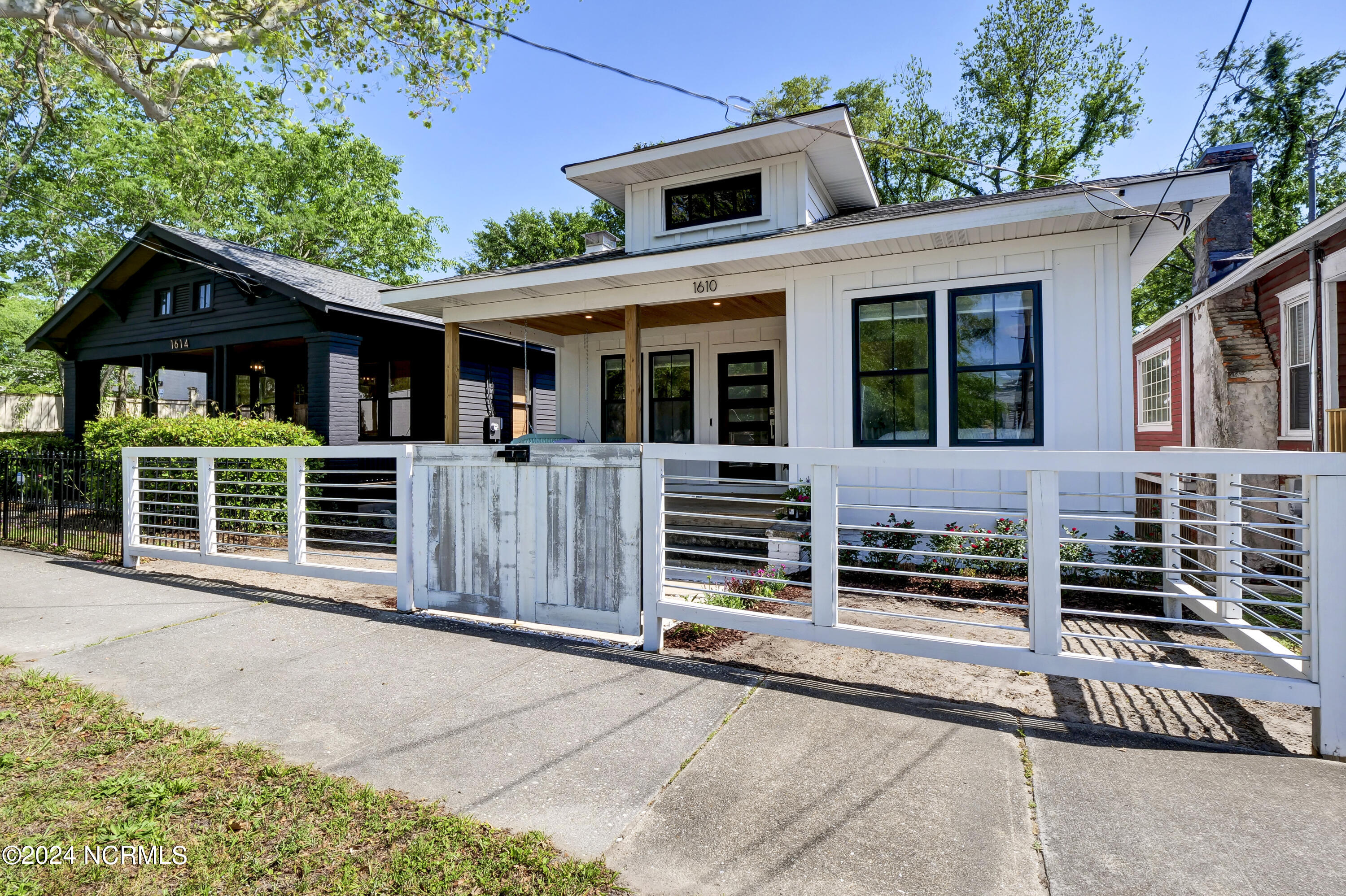 1610 Dock Street Property Photo
