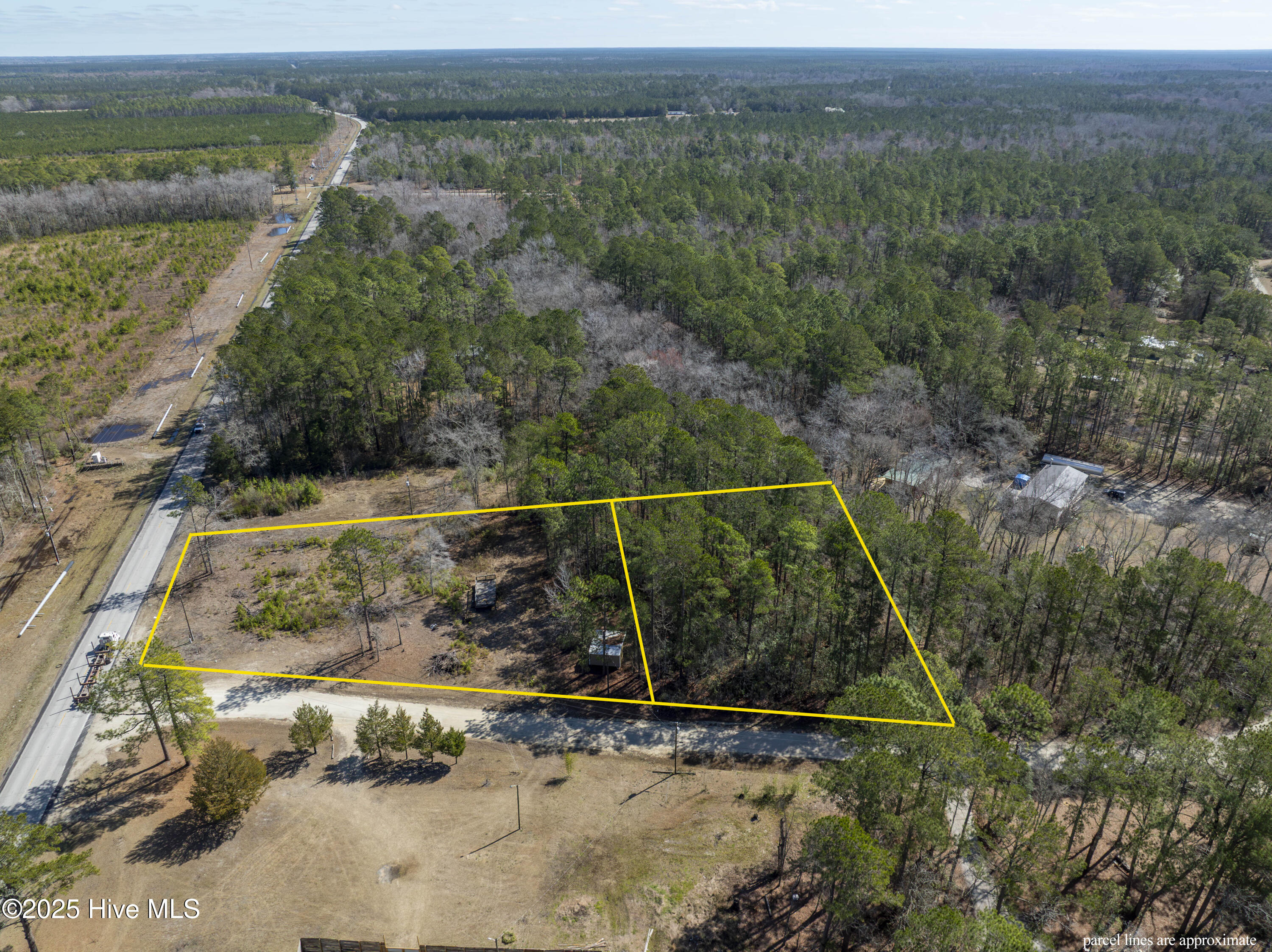 19 White Oak Drive Property Photo